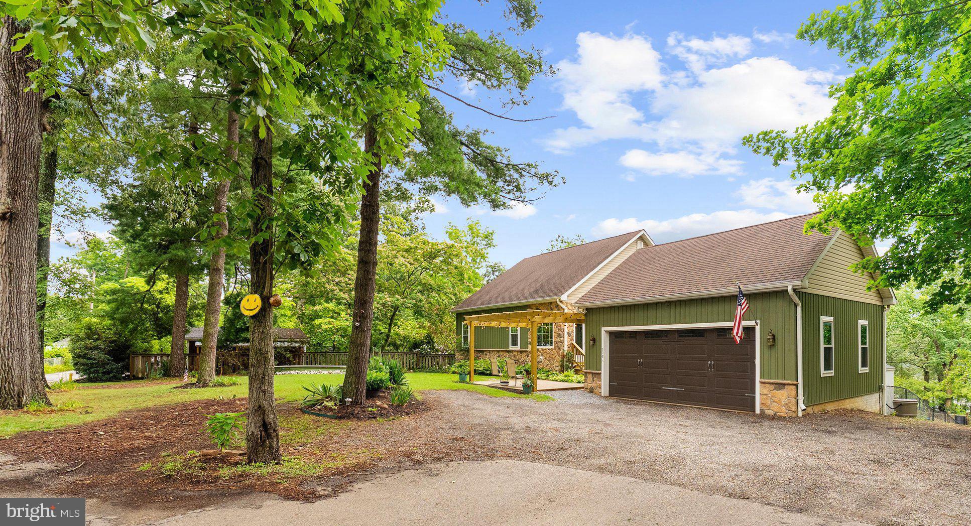 328 OAKDALE ROAD