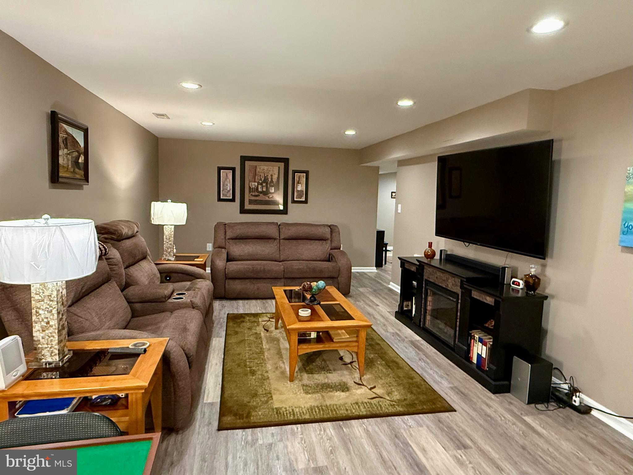 STONEY RIDGE - Residential