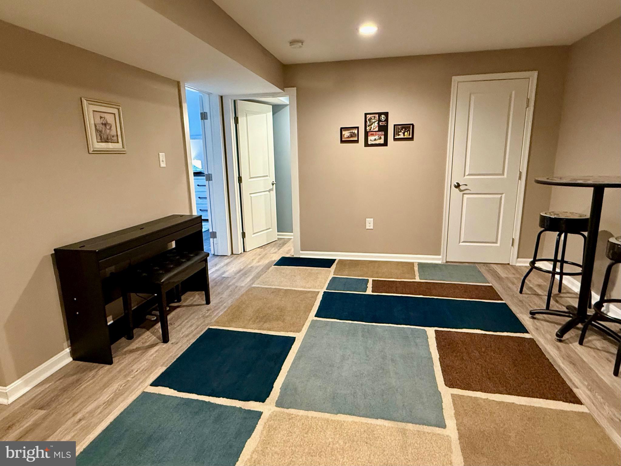 STONEY RIDGE - Residential