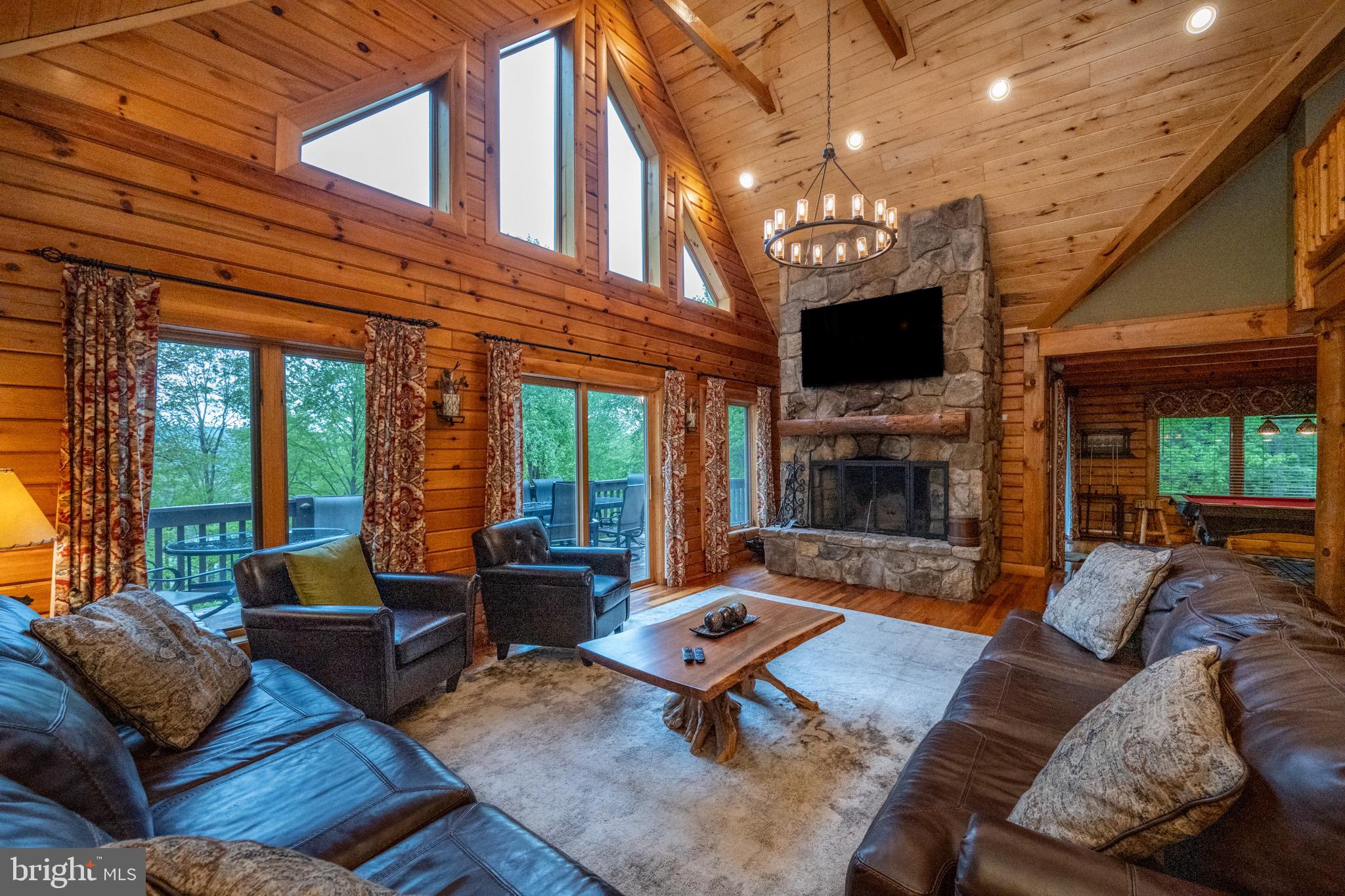 SANDY SHORES - Residential