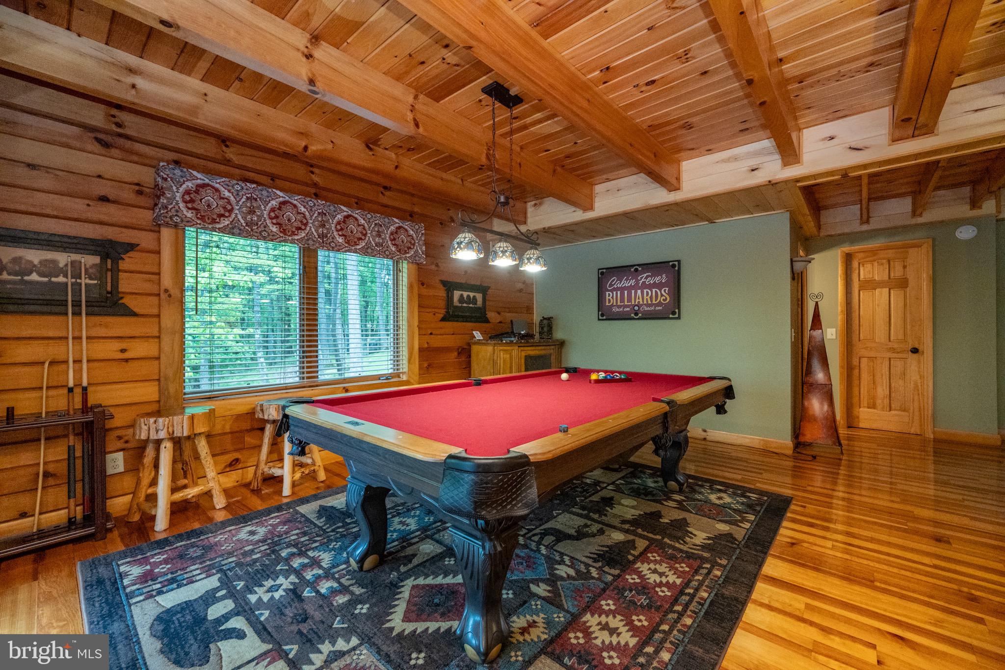 SANDY SHORES - Residential