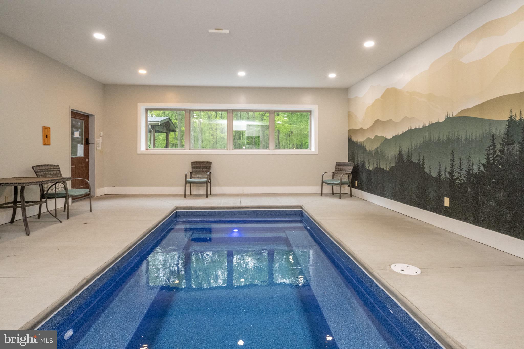 SANDY SHORES - Residential