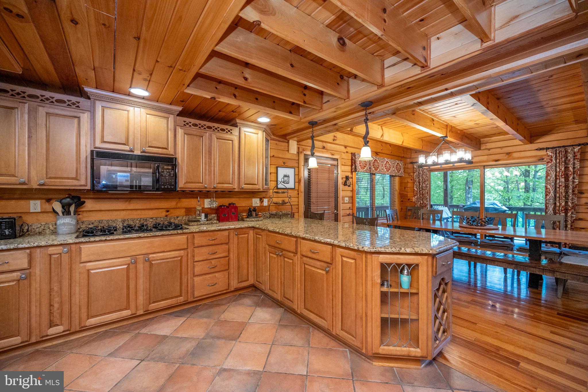 SANDY SHORES - Residential