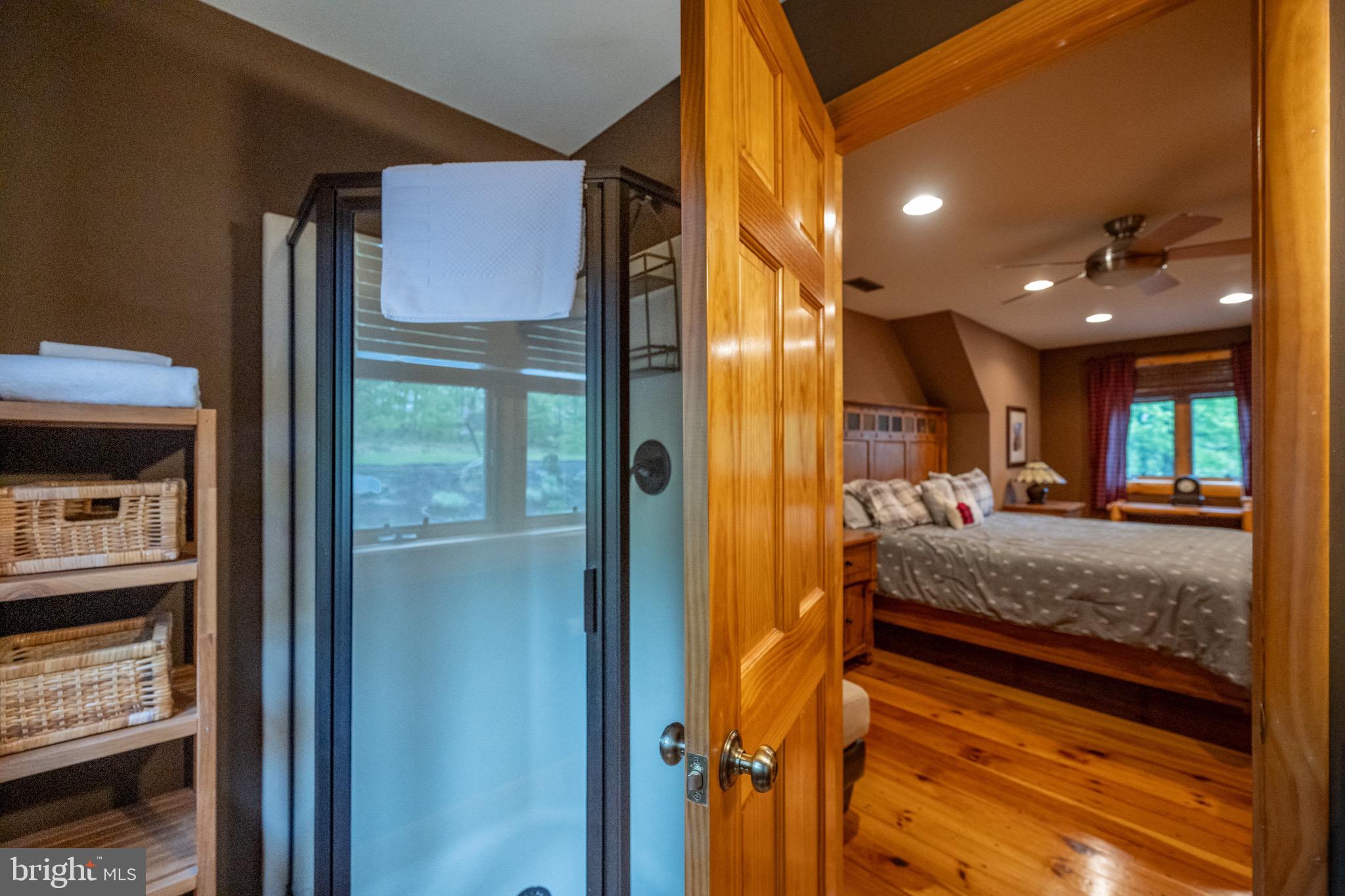 SANDY SHORES - Residential