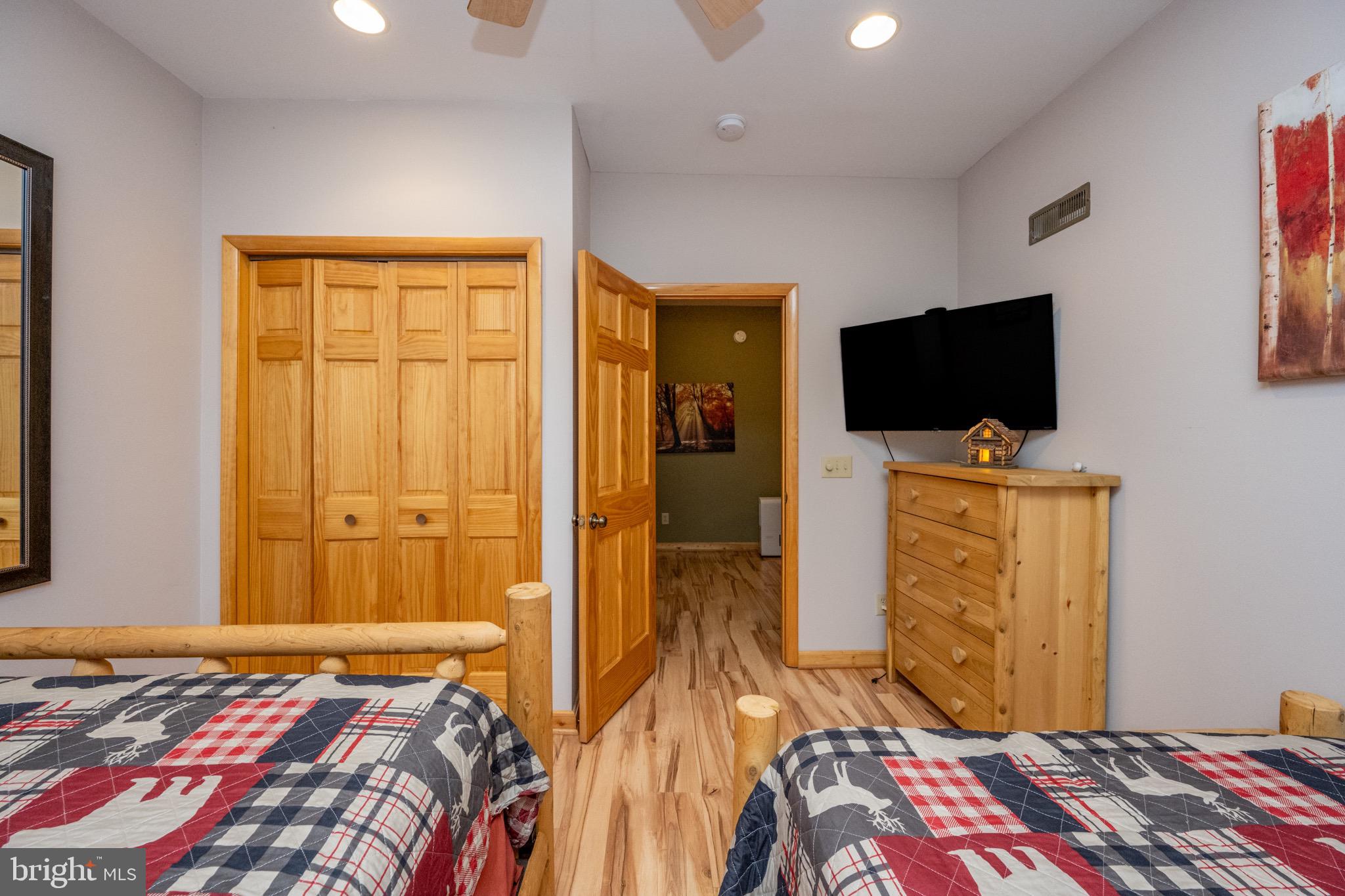 SANDY SHORES - Residential