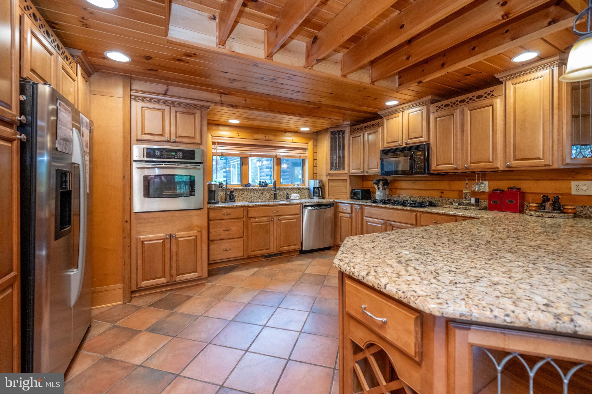 SANDY SHORES - Residential