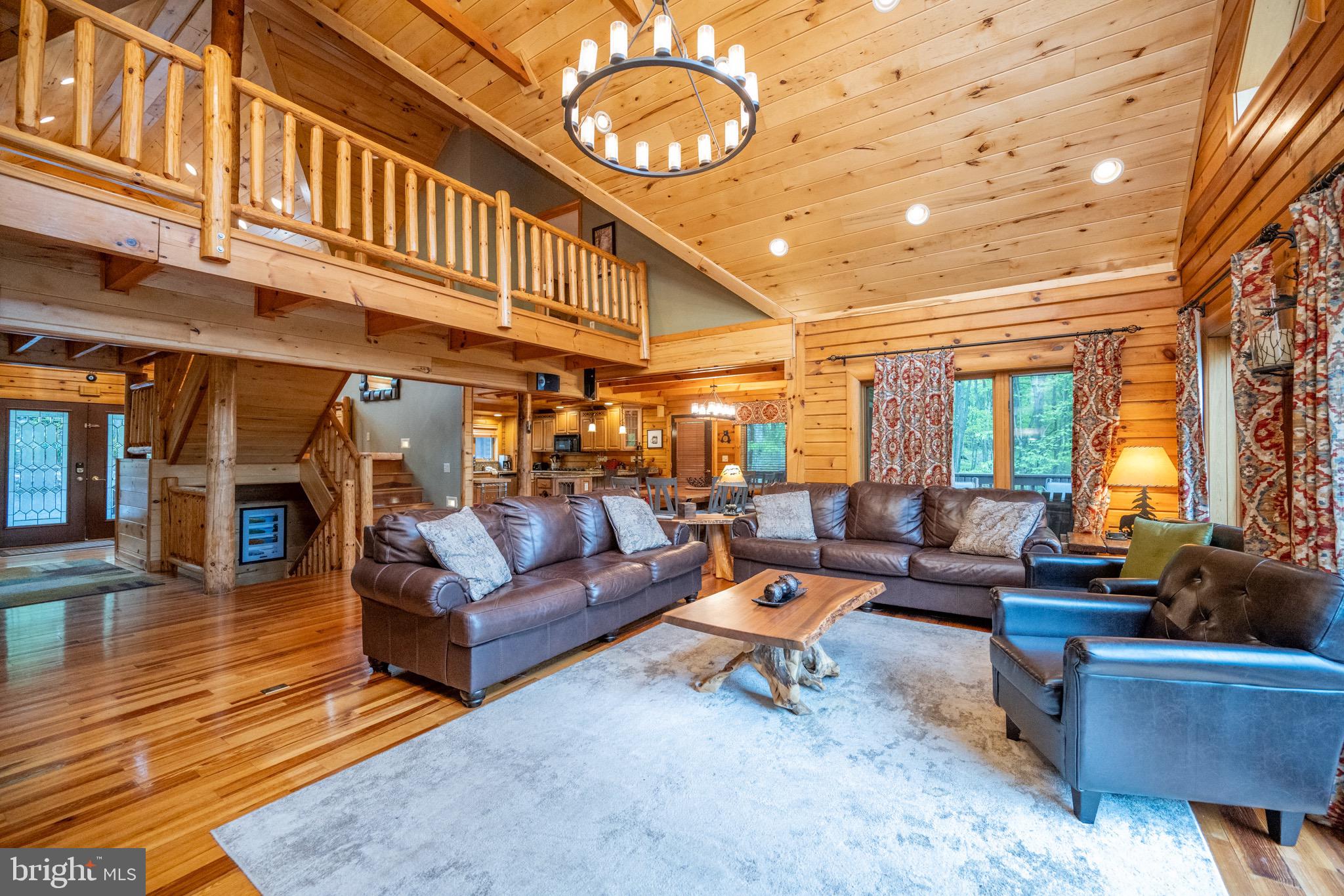 SANDY SHORES - Residential