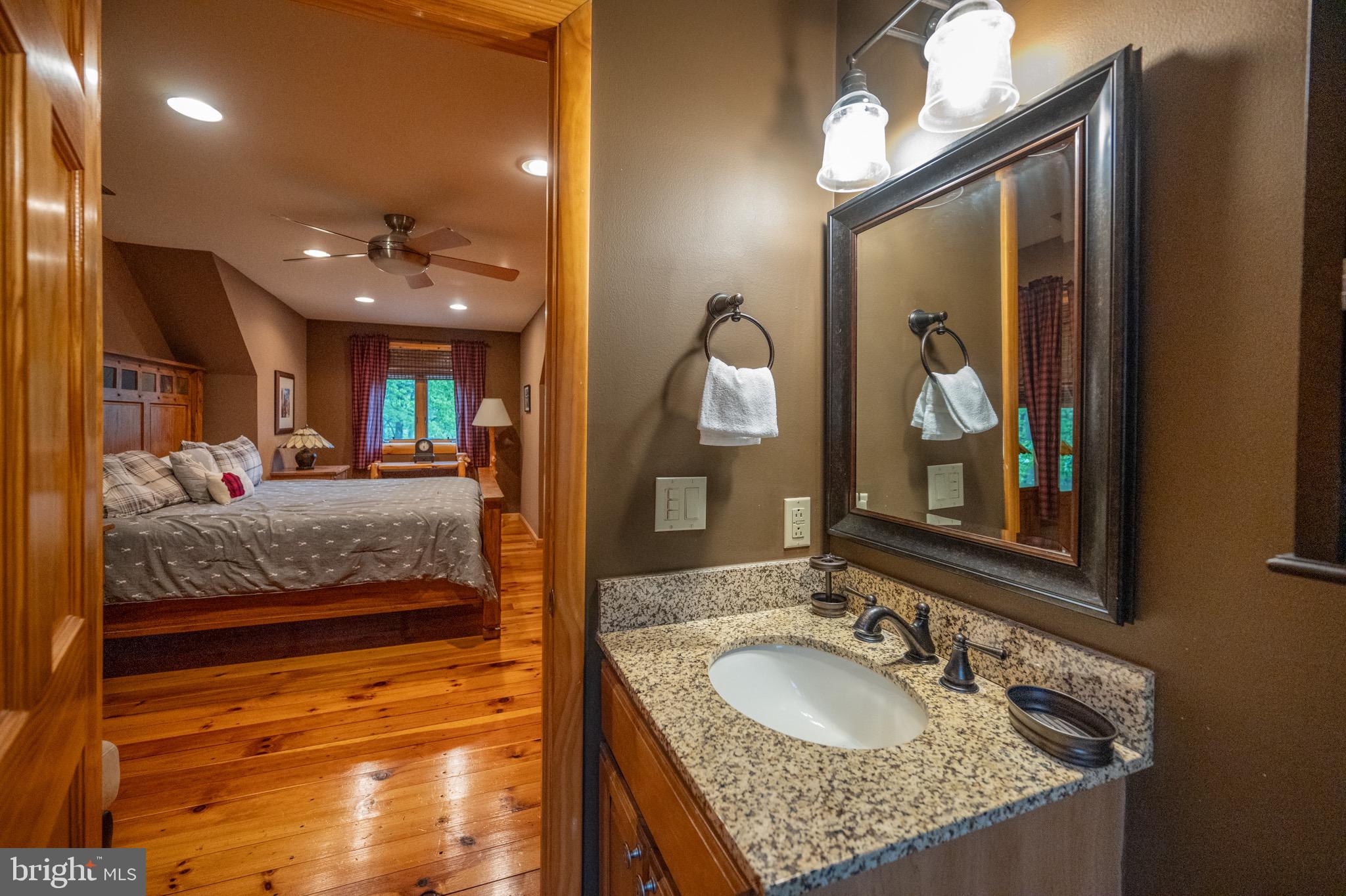 SANDY SHORES - Residential