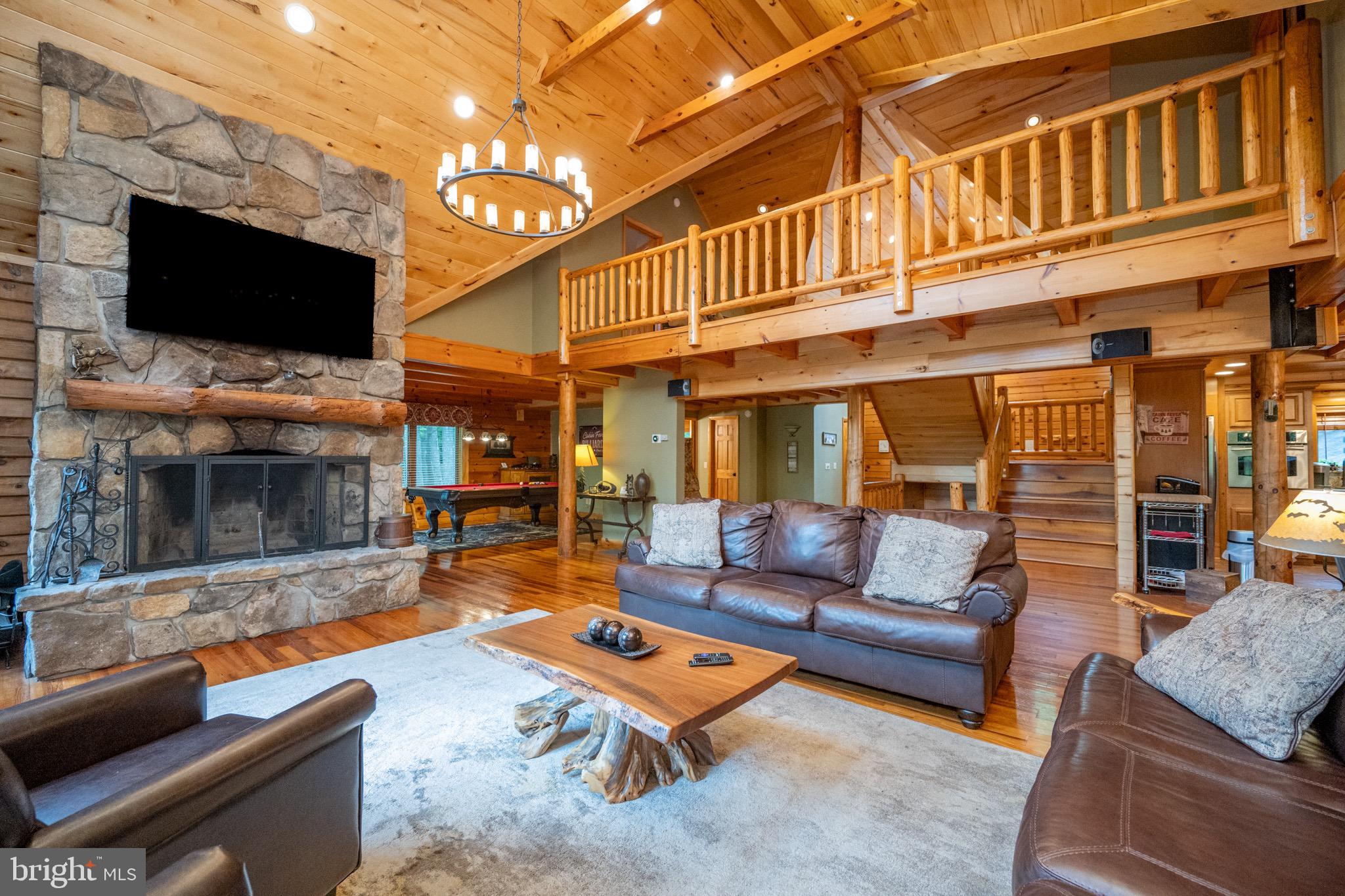 SANDY SHORES - Residential