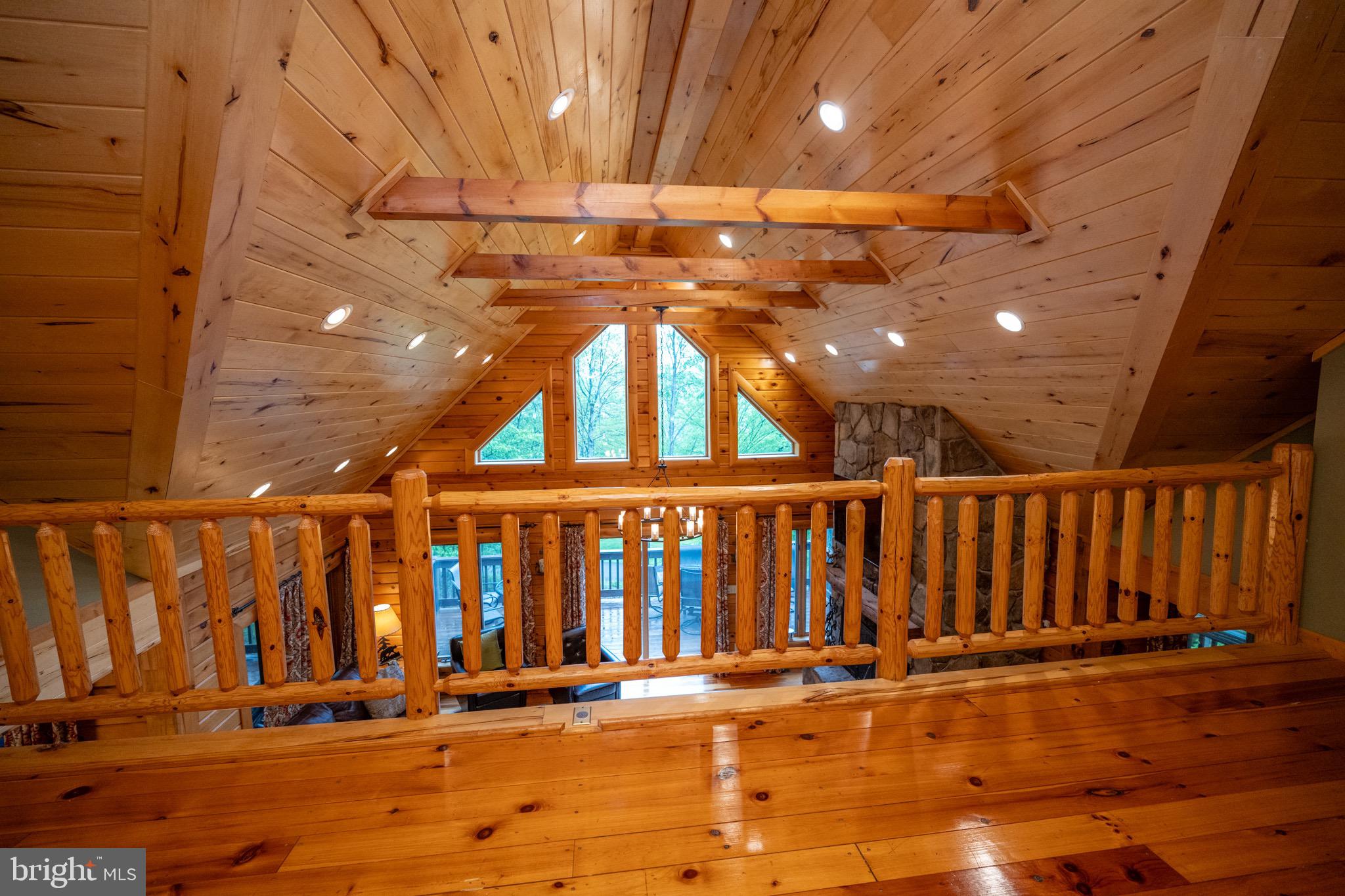 SANDY SHORES - Residential