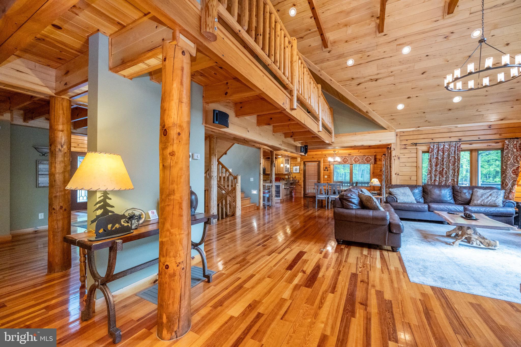 SANDY SHORES - Residential