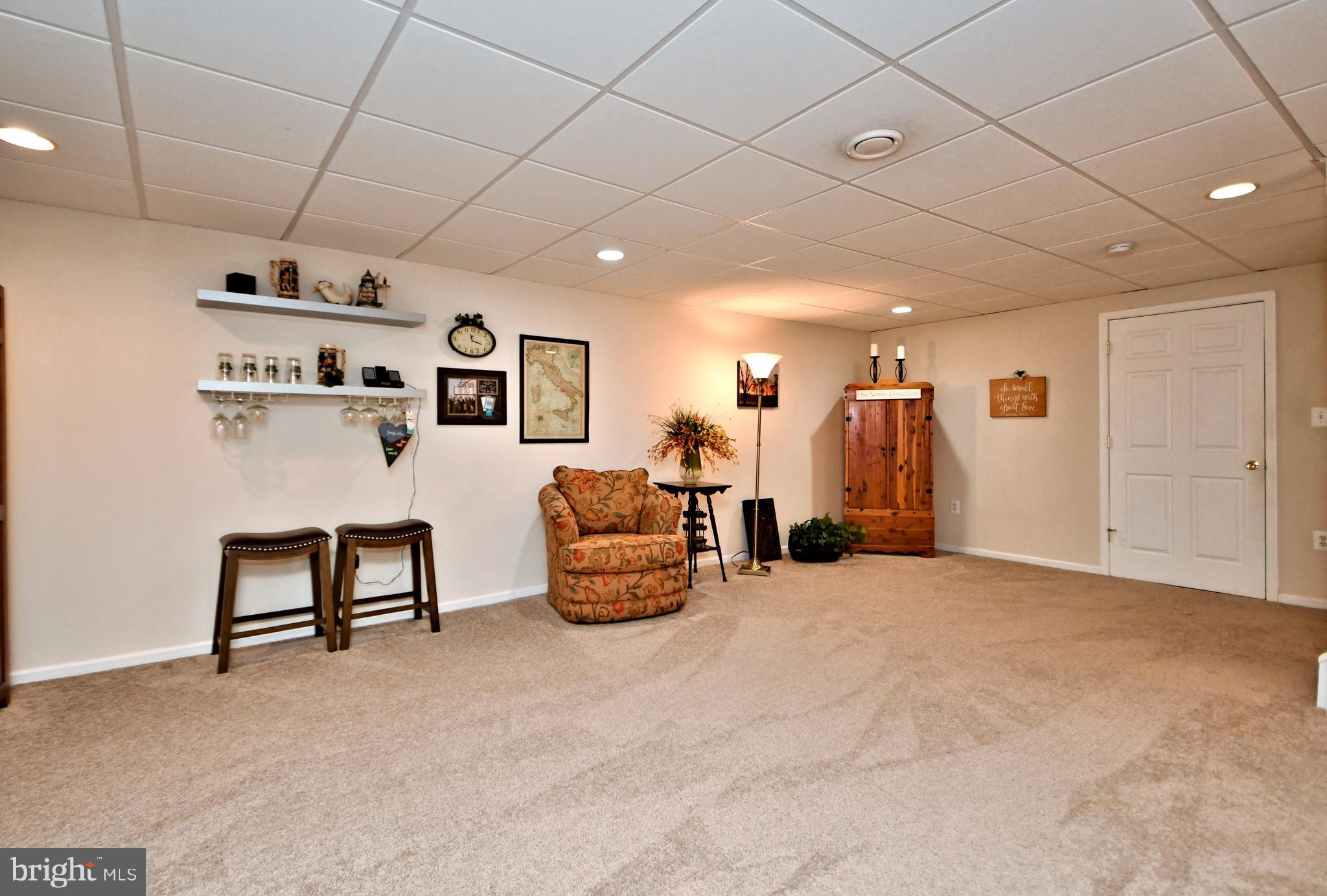 CLUB VIEW MANOR - Residential