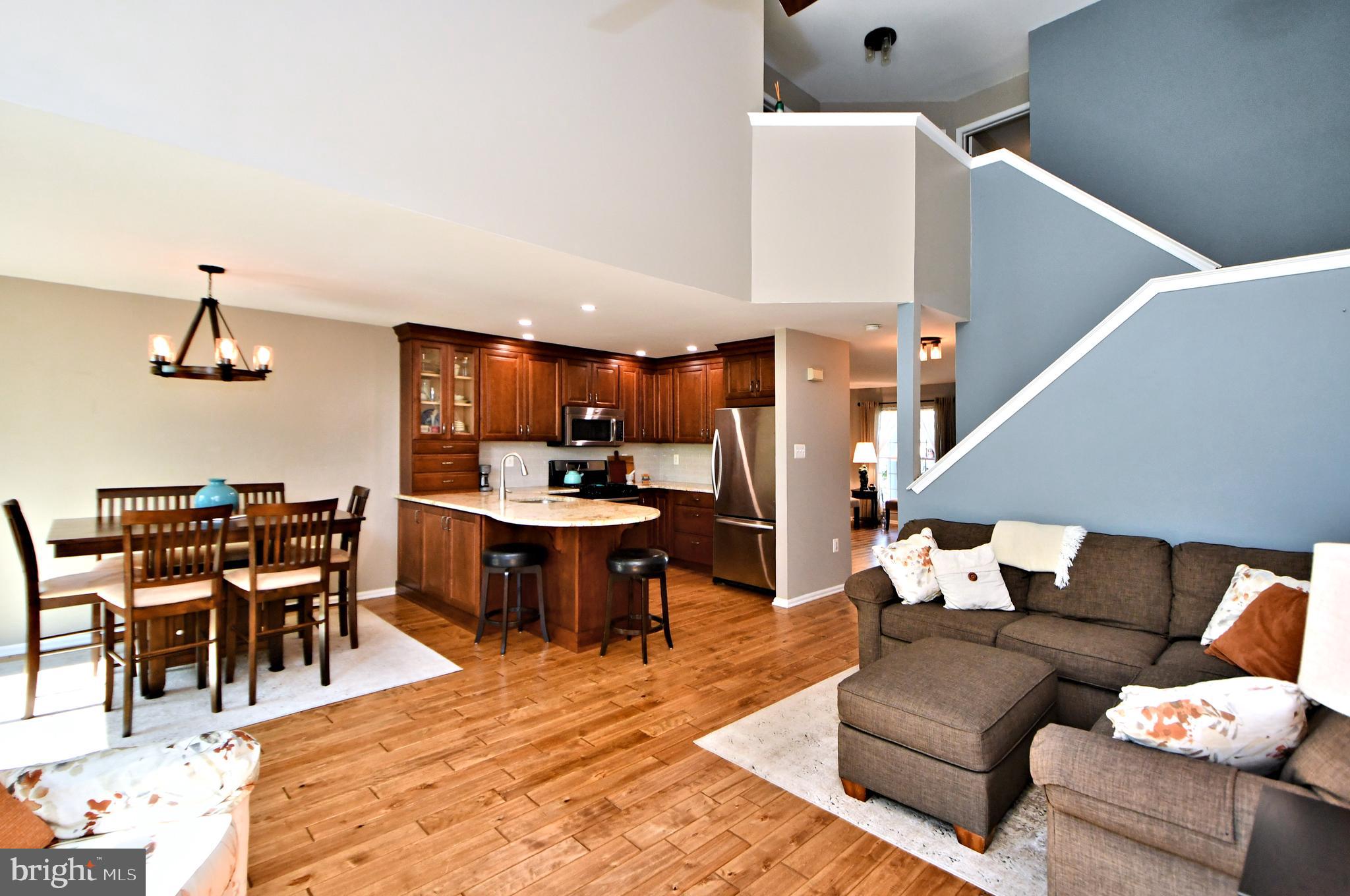 CLUB VIEW MANOR - Residential