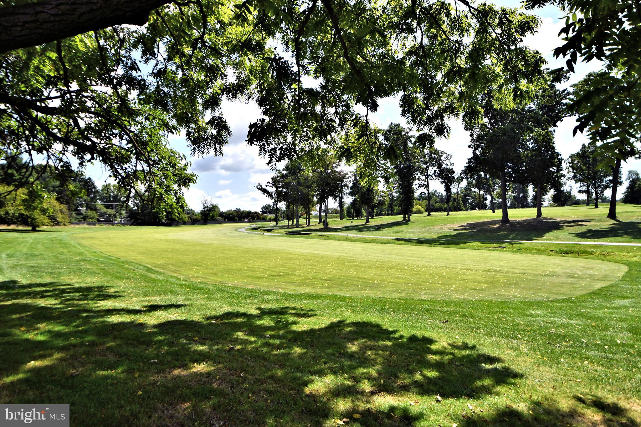 CLUB VIEW MANOR - Residential