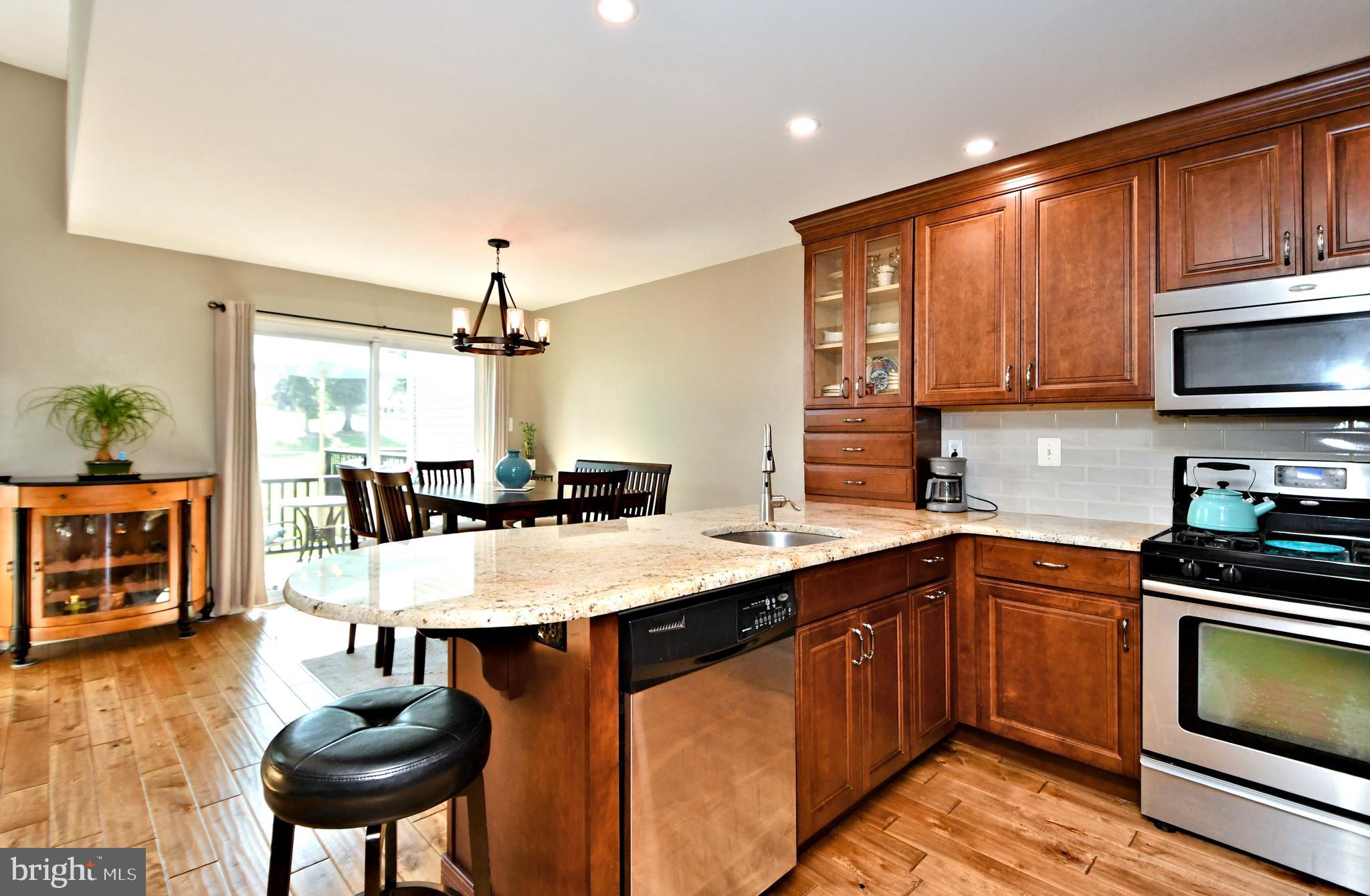 CLUB VIEW MANOR - Residential