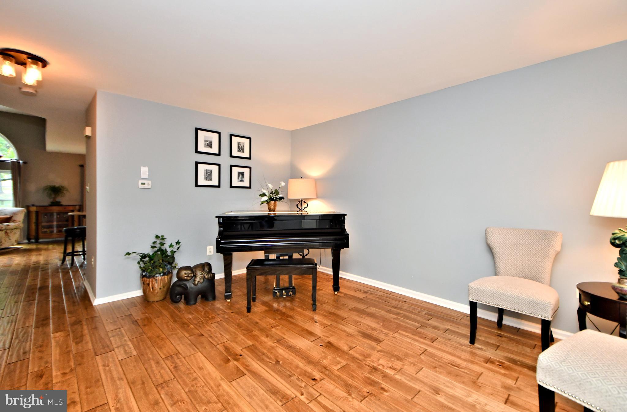 CLUB VIEW MANOR - Residential