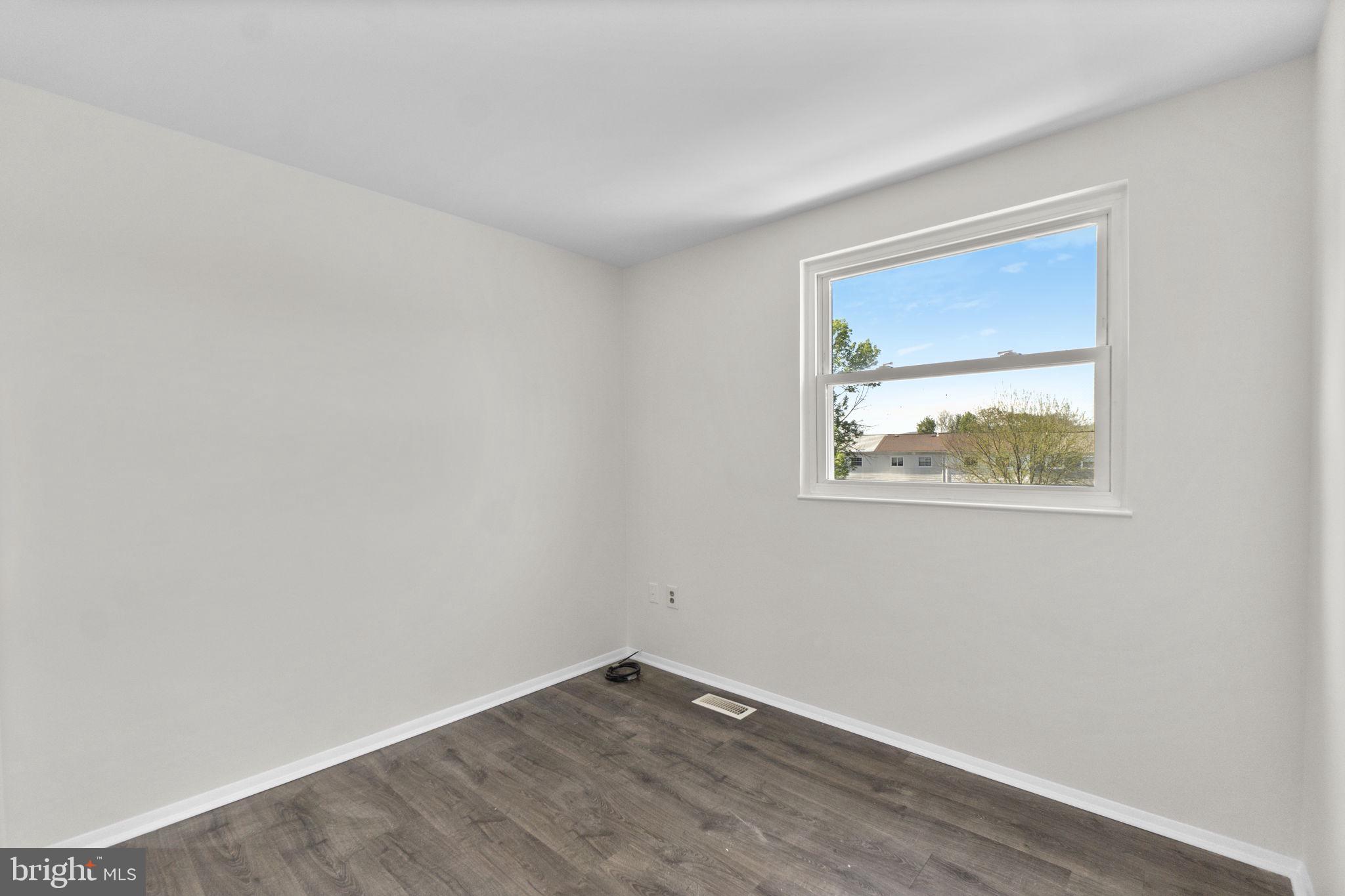 AMBER MEADOWS - Residential