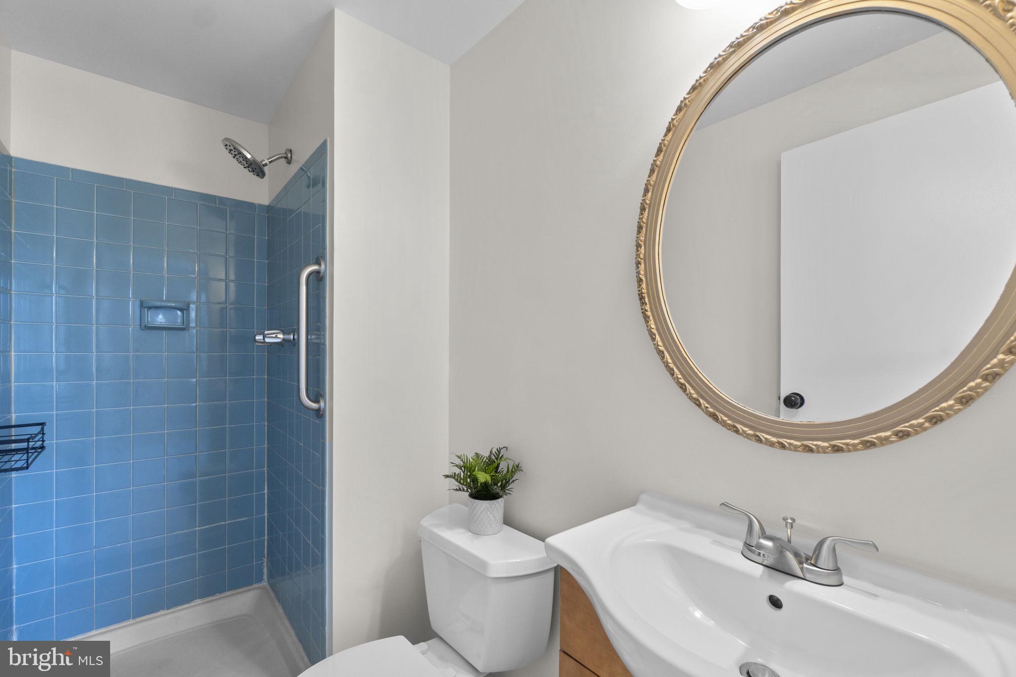 AMBER MEADOWS - Residential