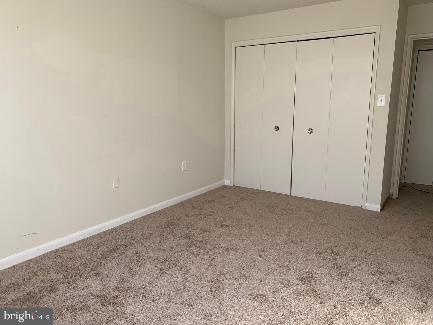 PRESIDENTIAL PARK - Residential Lease