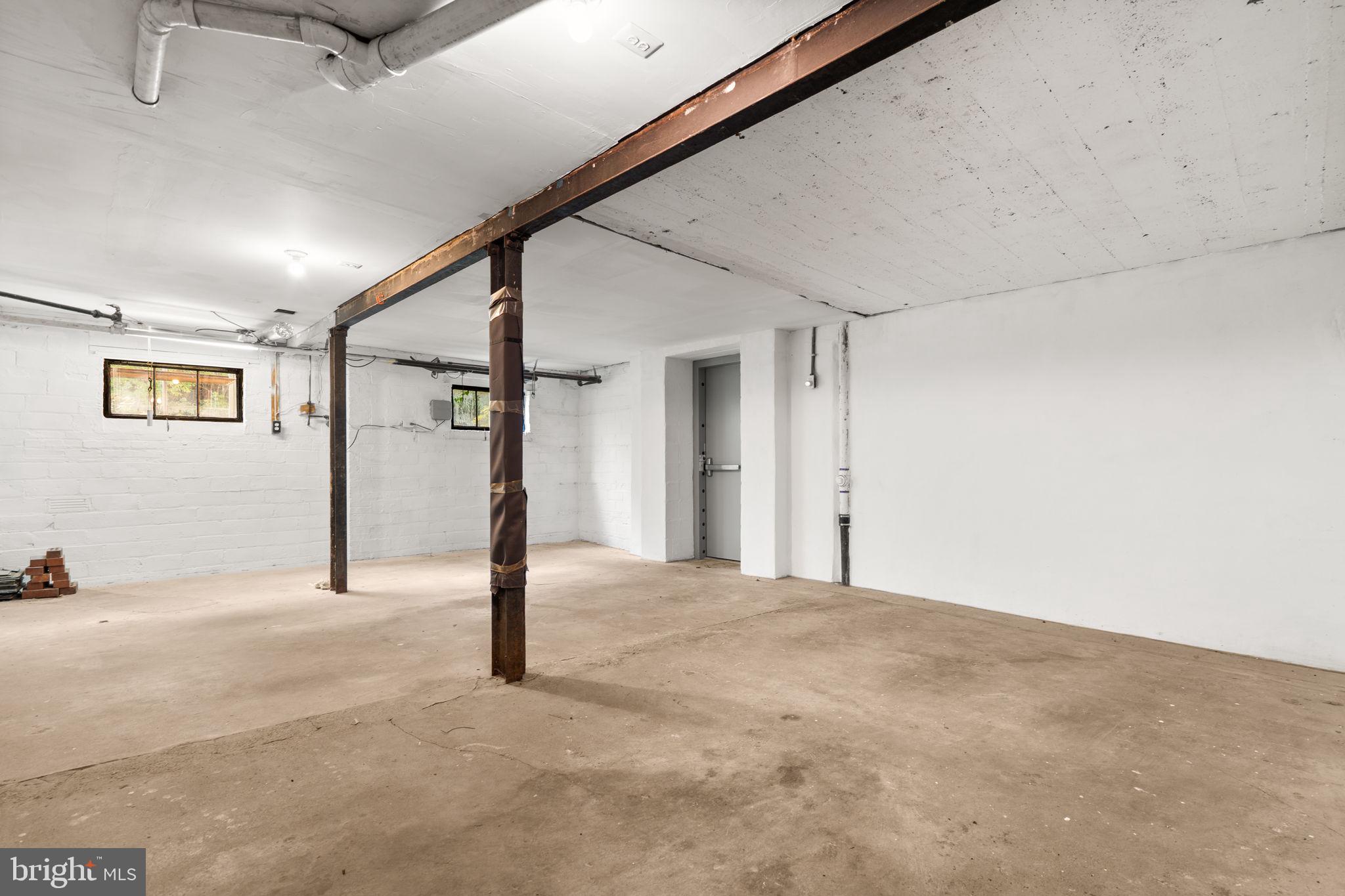 SOMERSET HEIGHTS - Residential Lease