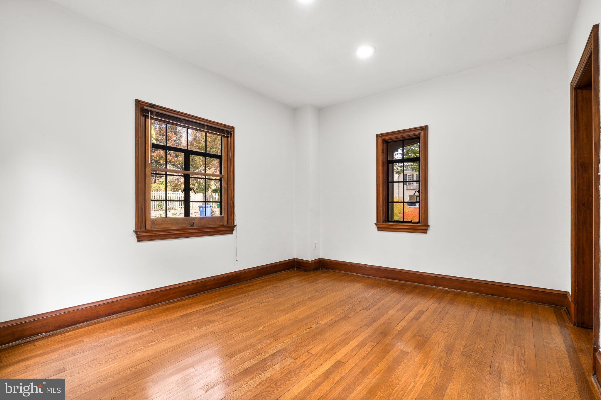 SOMERSET HEIGHTS - Residential Lease