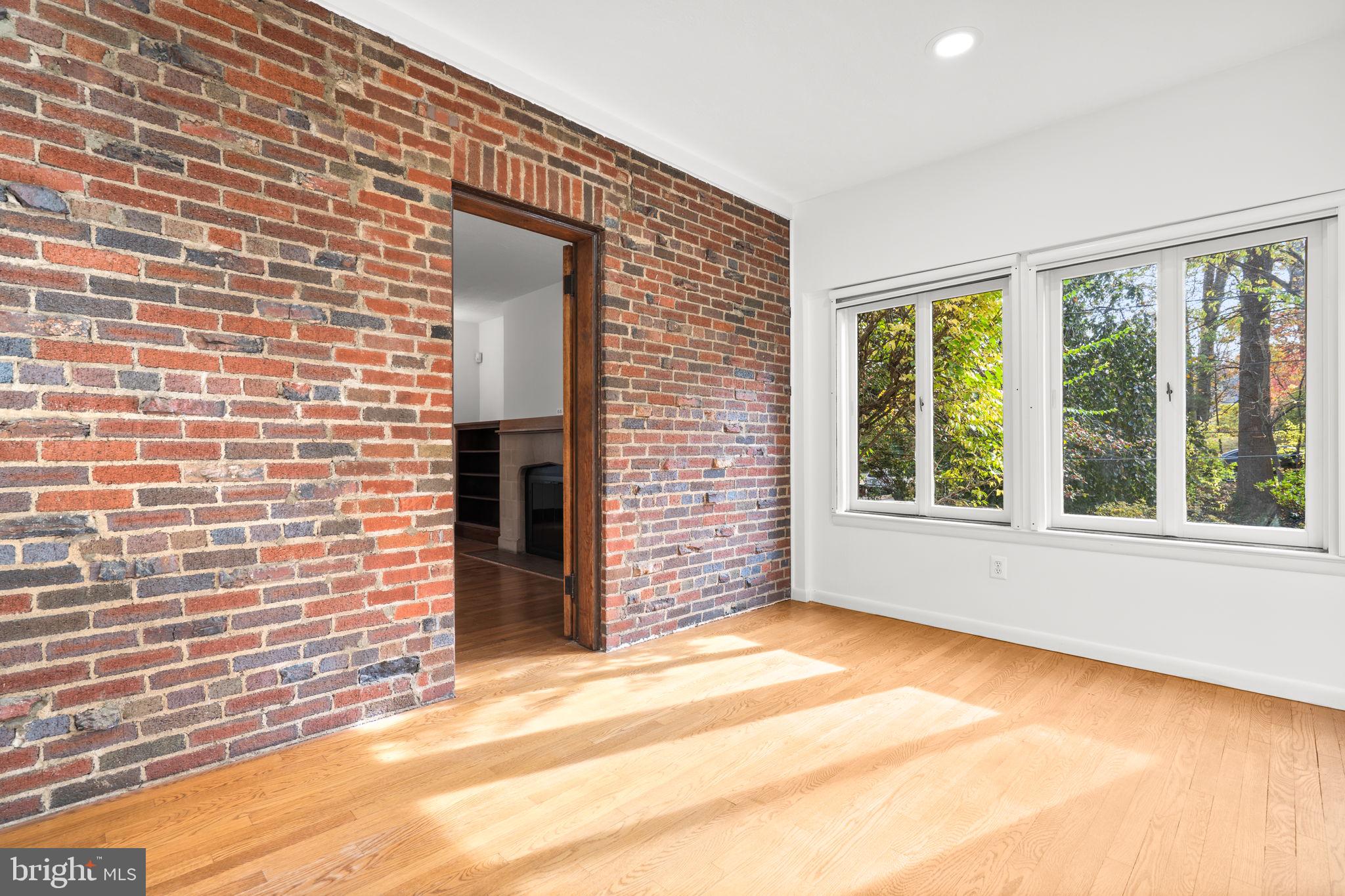 SOMERSET HEIGHTS - Residential Lease