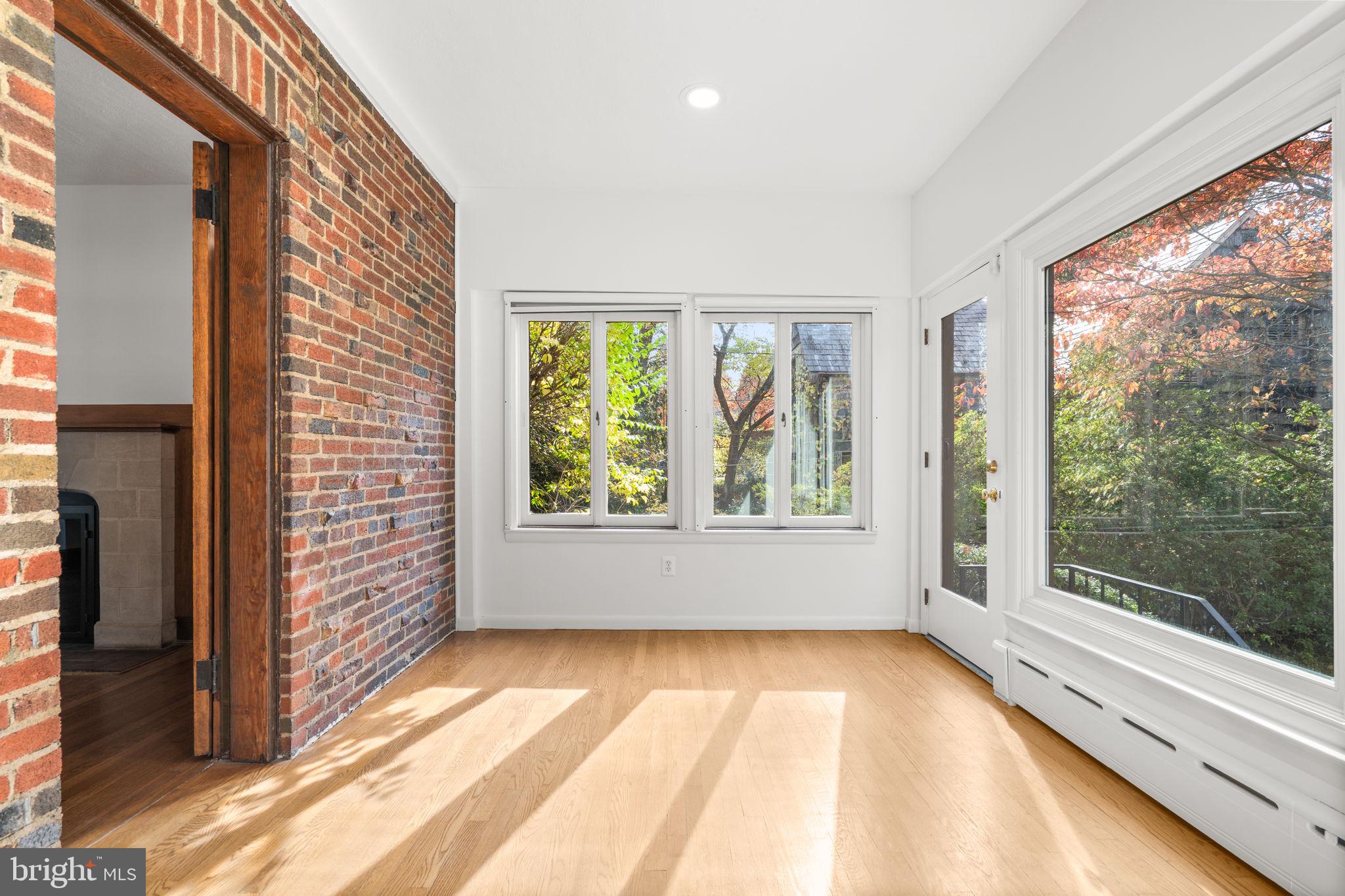 SOMERSET HEIGHTS - Residential Lease