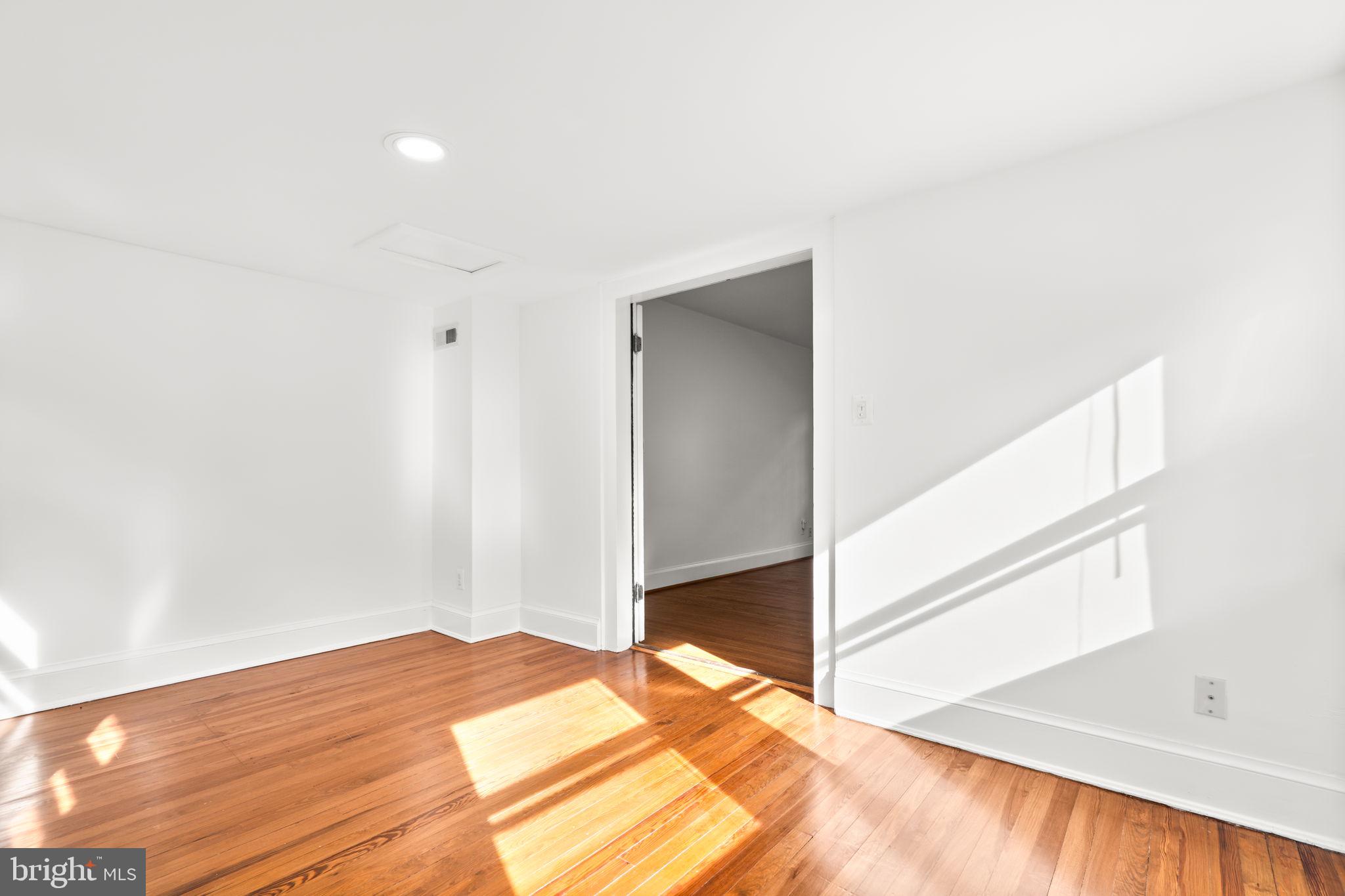 SOMERSET HEIGHTS - Residential Lease