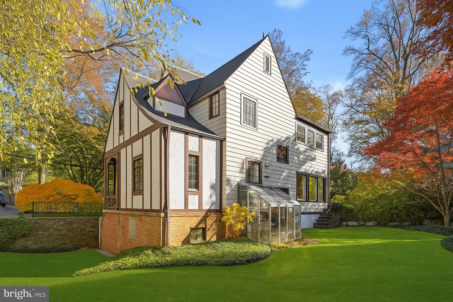 SOMERSET HEIGHTS - Residential Lease