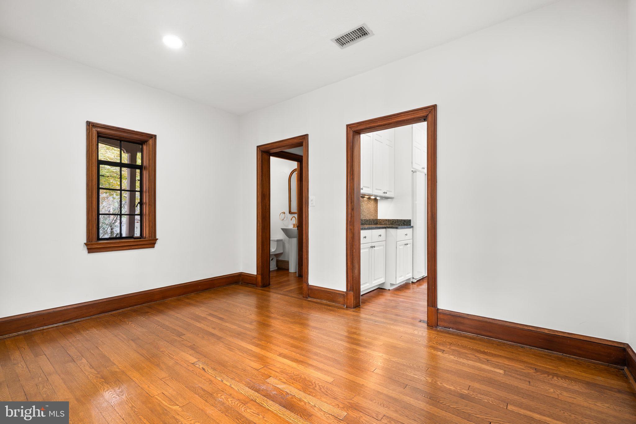 SOMERSET HEIGHTS - Residential Lease