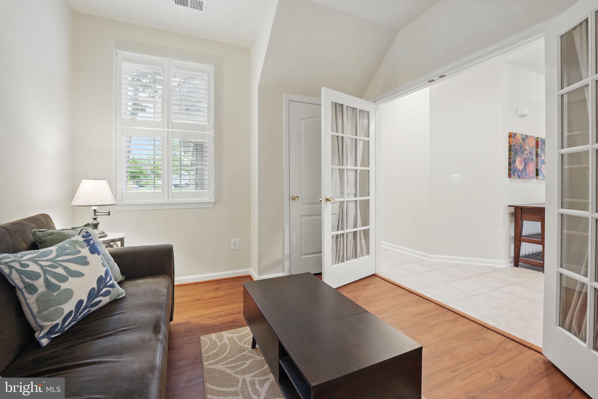 BELMONT BAY - Residential