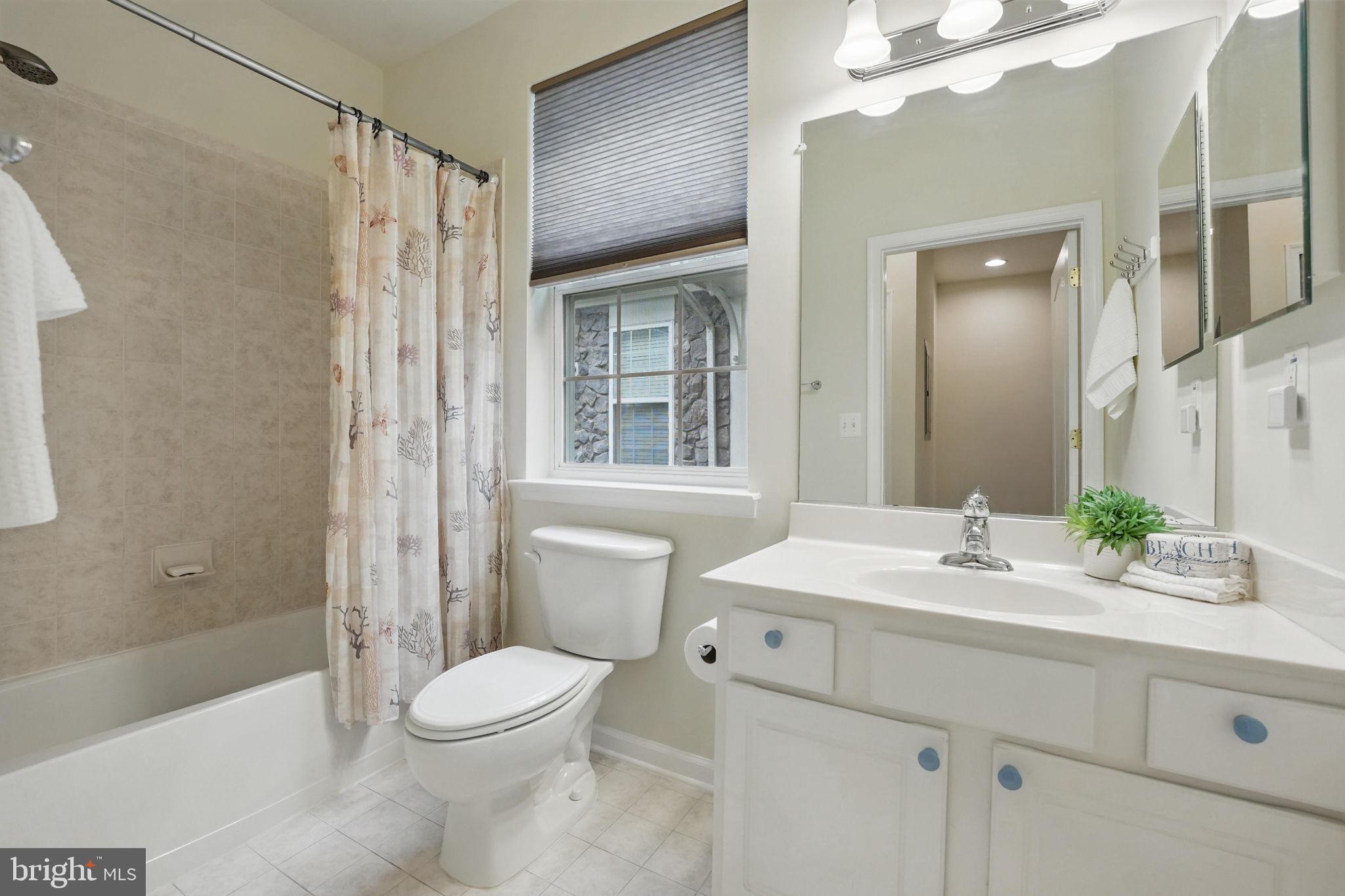 BELMONT BAY - Residential