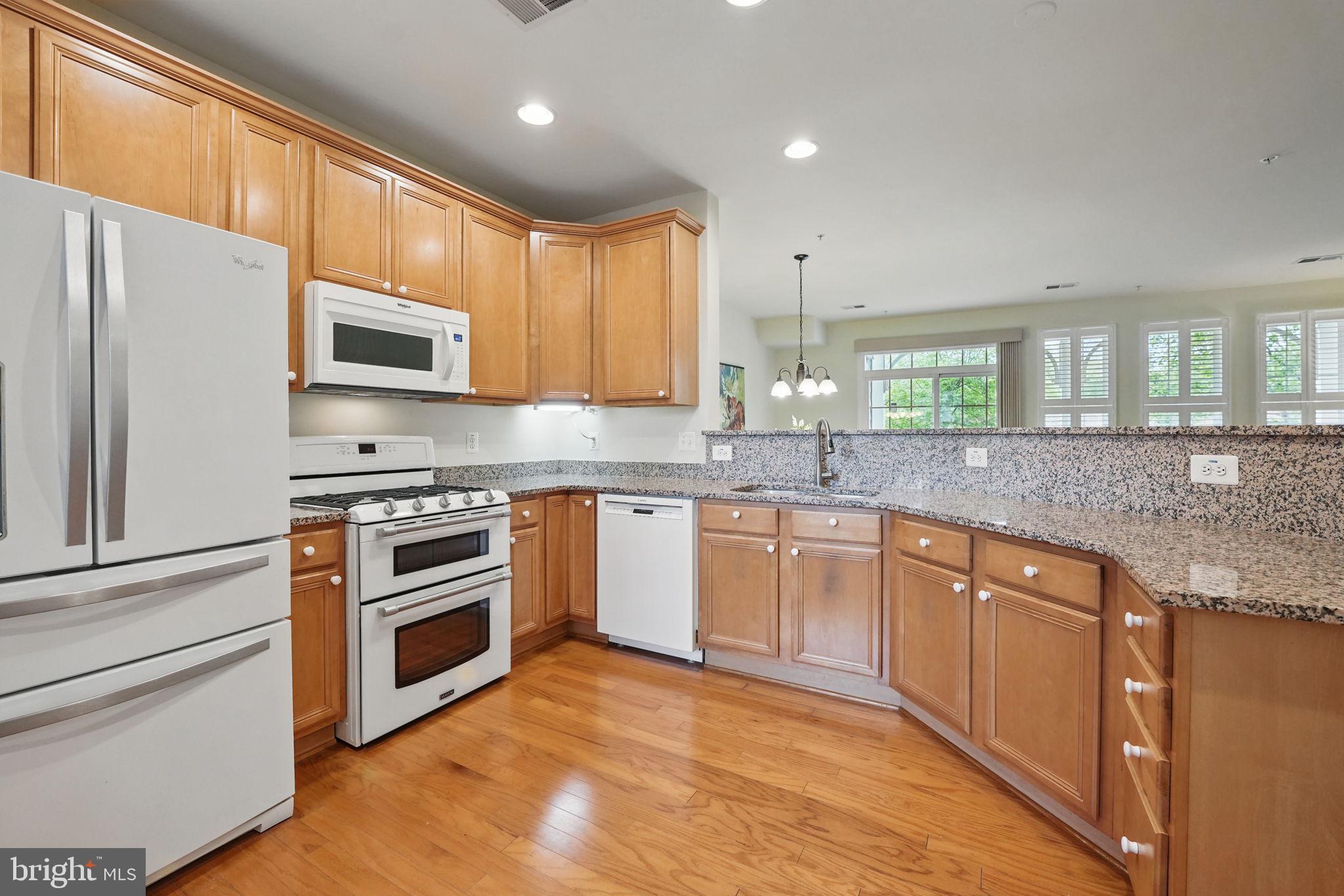 BELMONT BAY - Residential