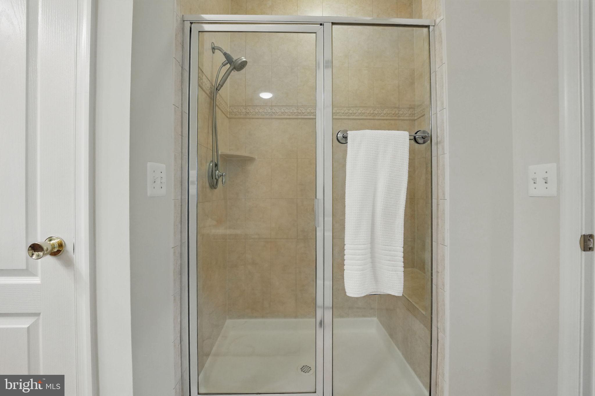 BELMONT BAY - Residential