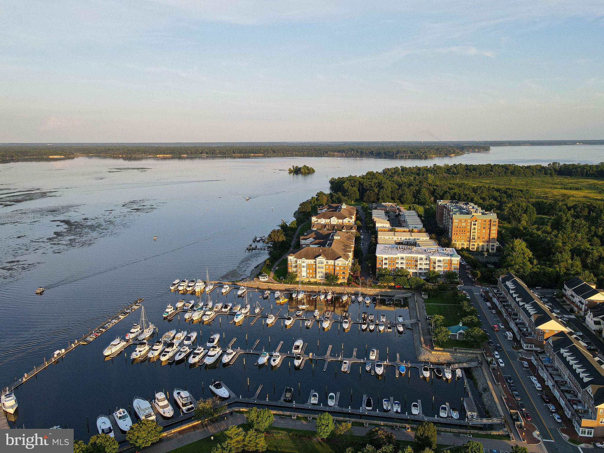 BELMONT BAY - Residential
