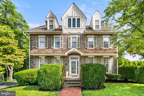 Photo of 28 W Main Street, ELVERSON, PA 19520 (MLS # PACT2105068)