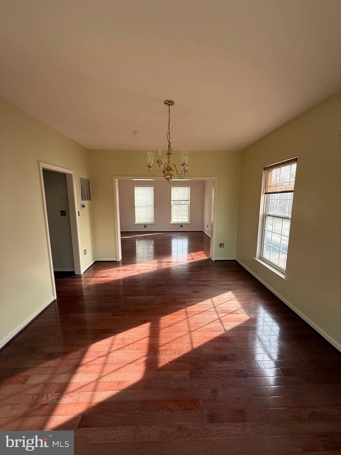 HILLANTRAE - Residential