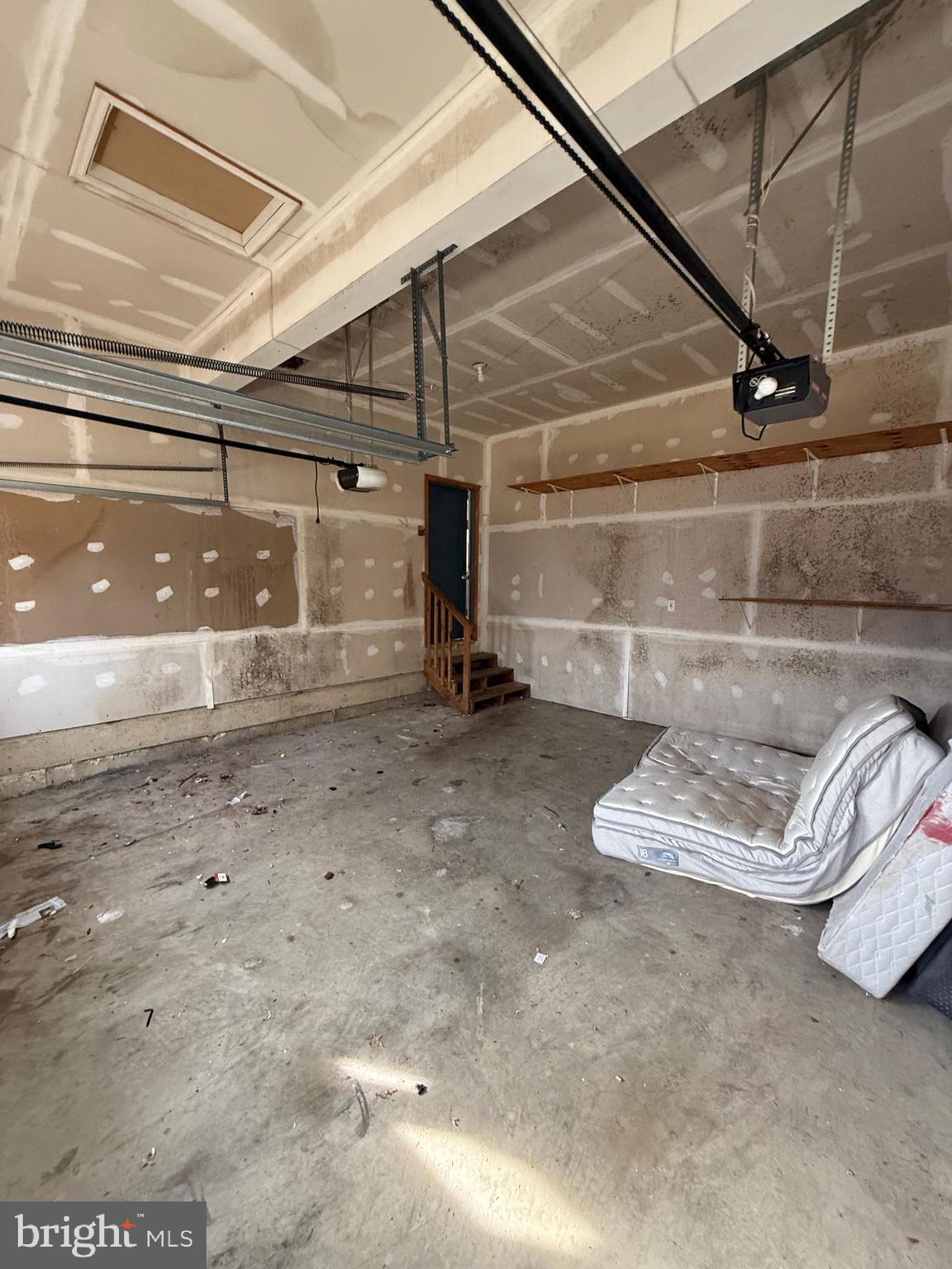 HILLANTRAE - Residential