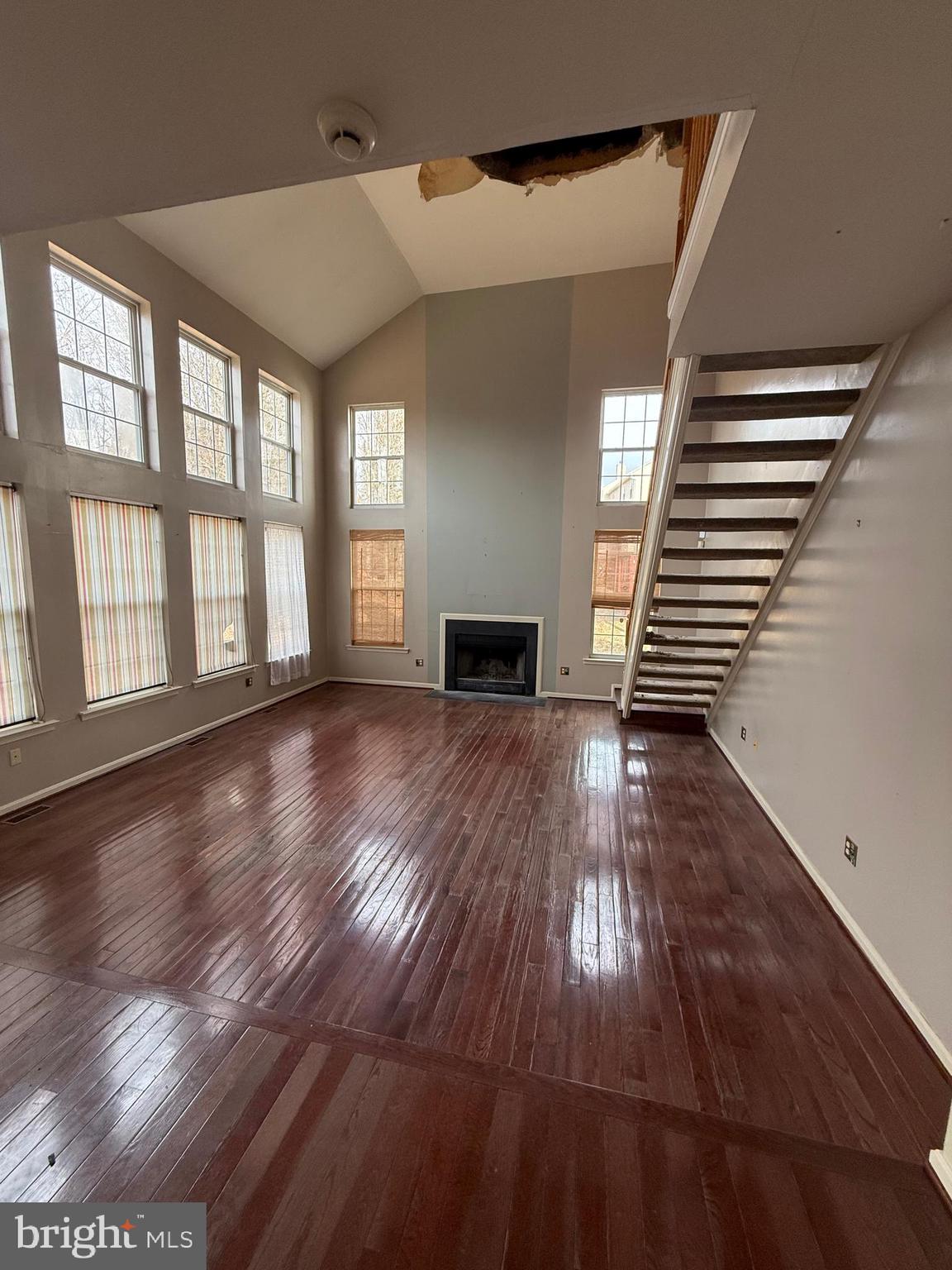 HILLANTRAE - Residential