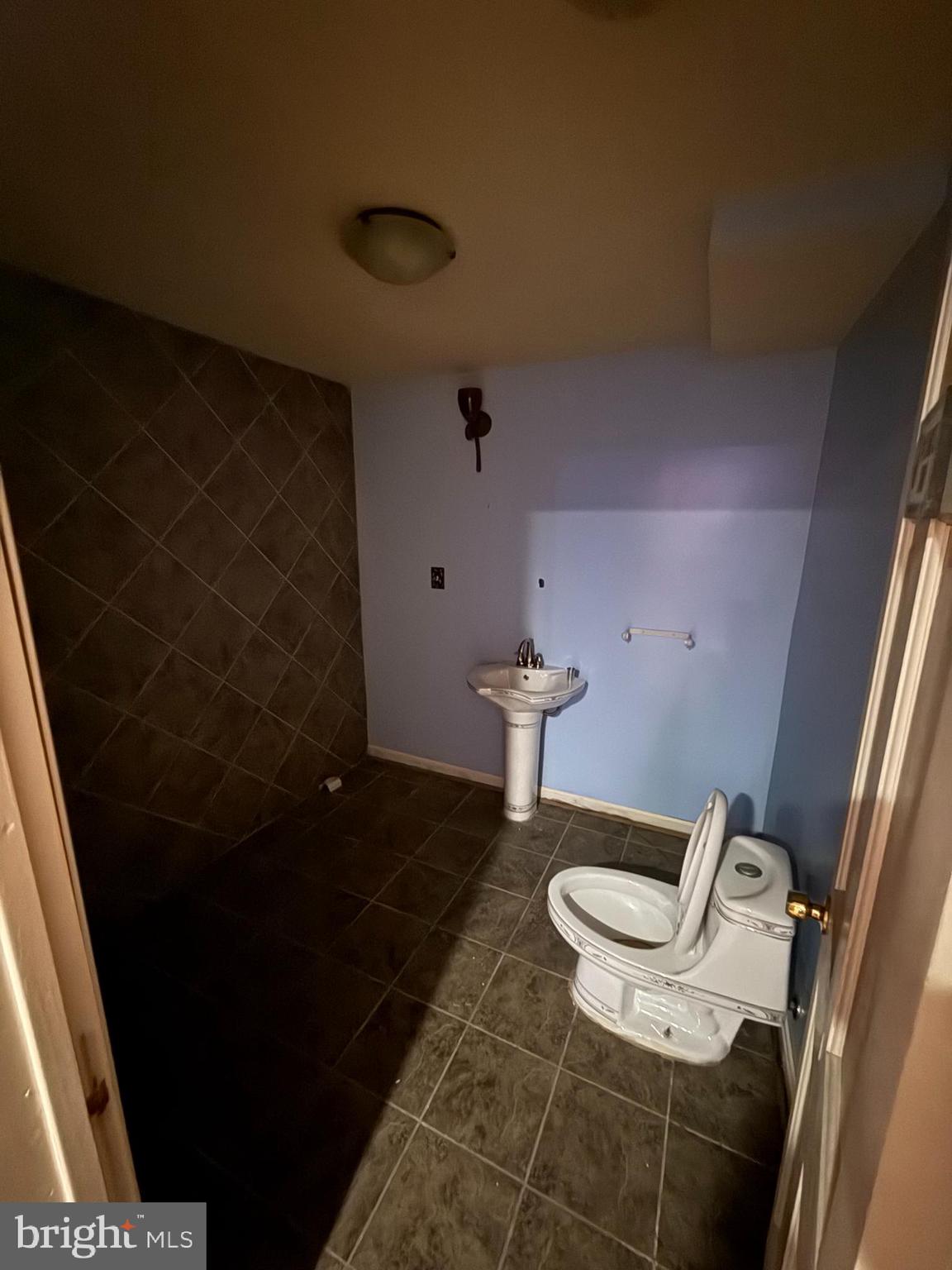 HILLANTRAE - Residential