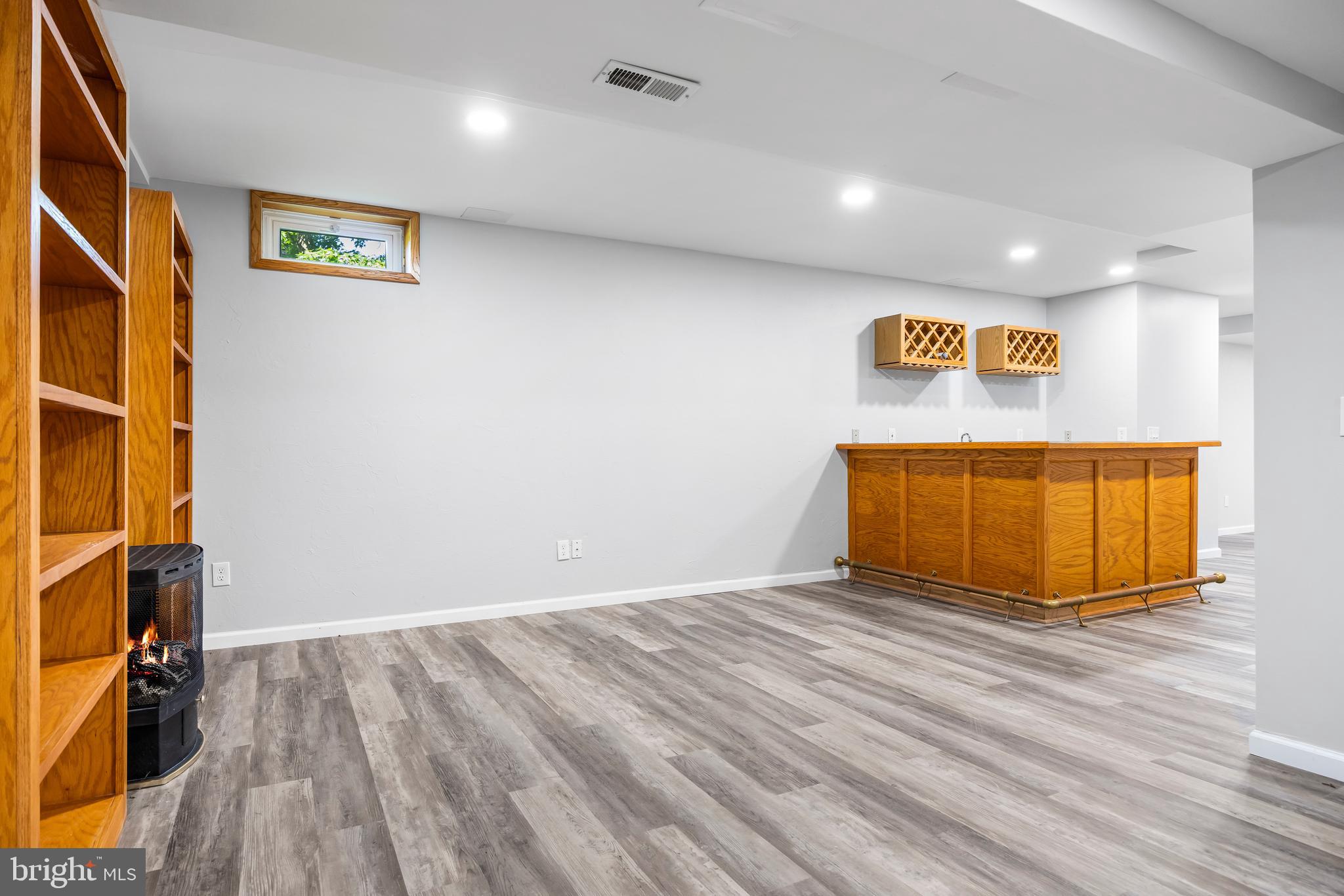 HUNTERS RUN - Residential