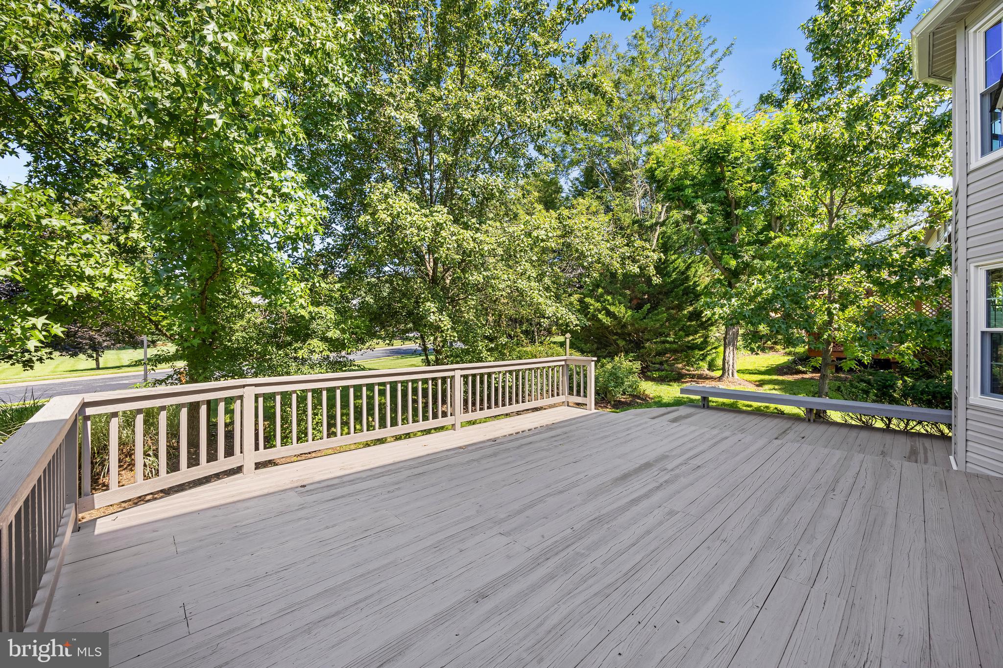 HUNTERS RUN - Residential