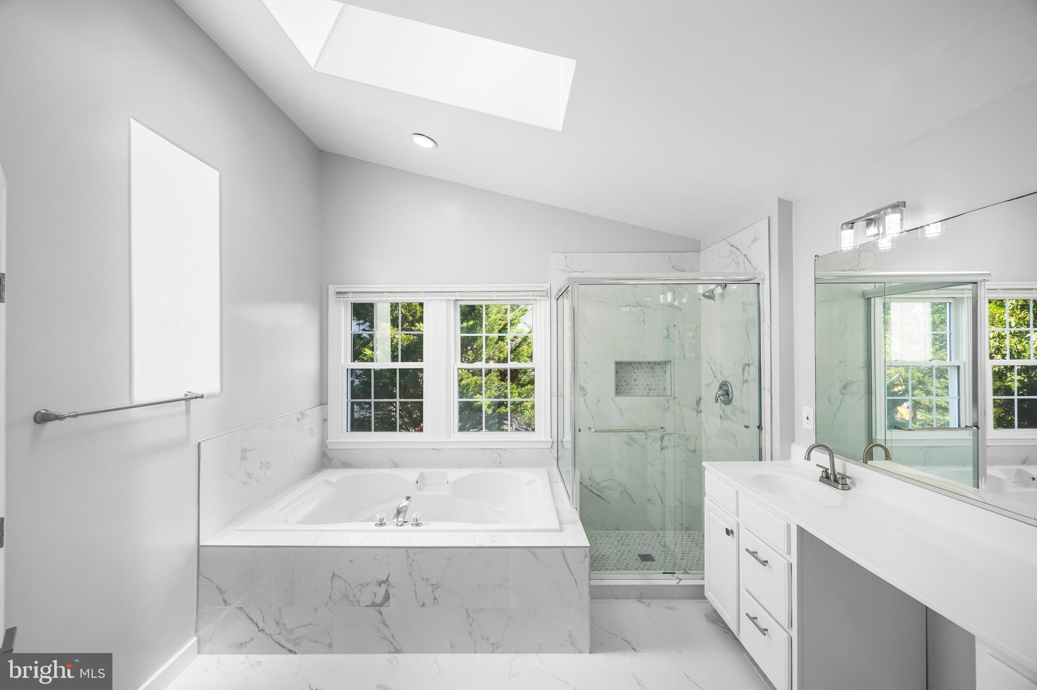 HUNTERS RUN - Residential