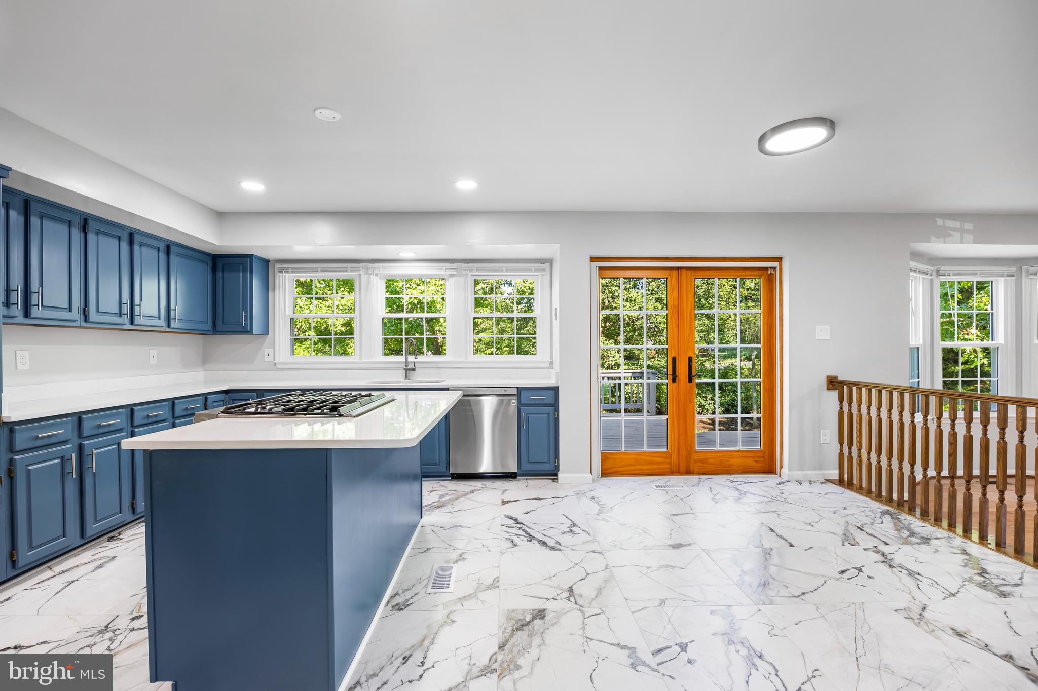 HUNTERS RUN - Residential