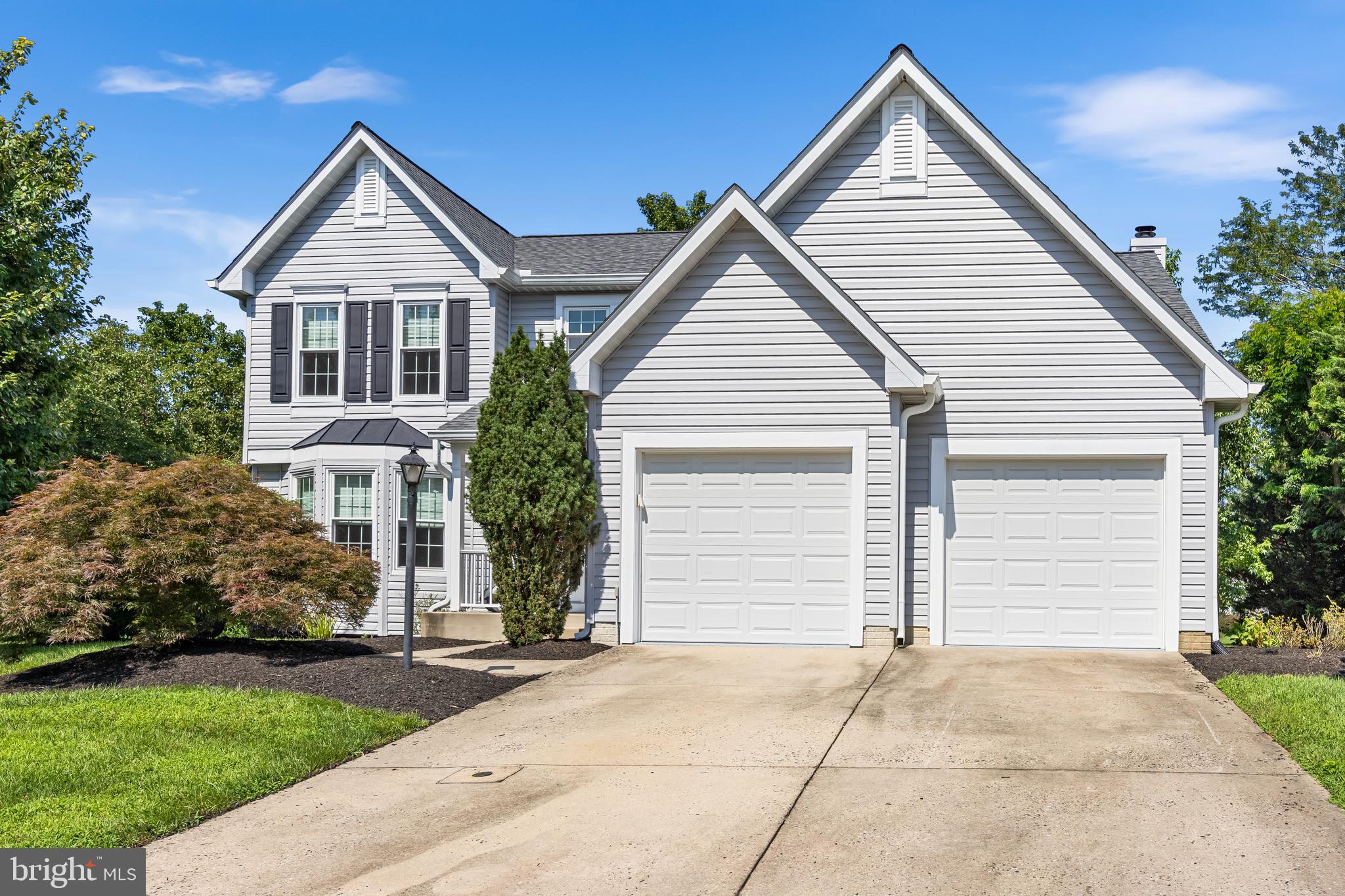 6 WINELEAF COURT