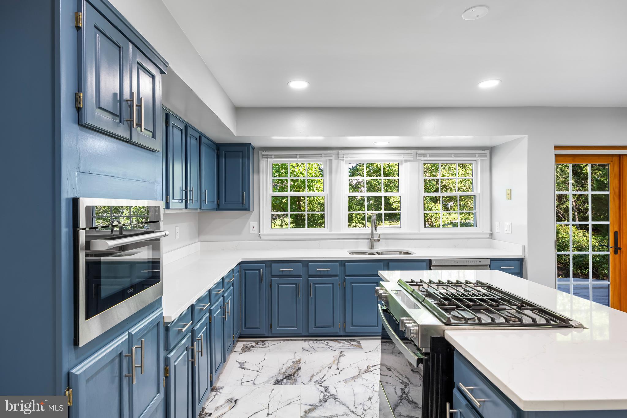 HUNTERS RUN - Residential