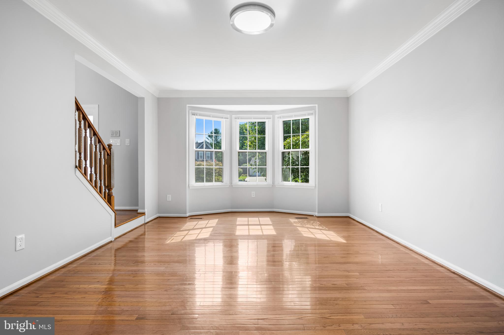 6 WINELEAF COURT