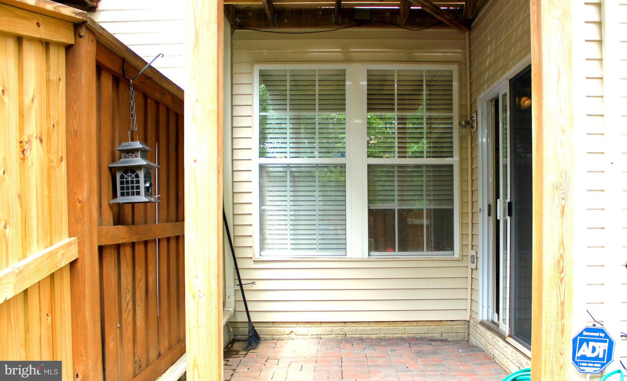 SIGNATURE AT BROADLANDS - Residential