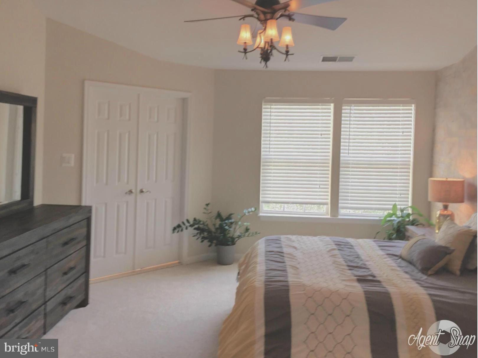 SIGNATURE AT BROADLANDS - Residential