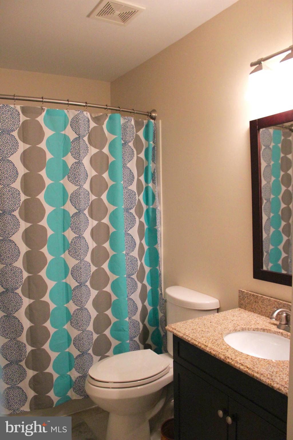 SIGNATURE AT BROADLANDS - Residential